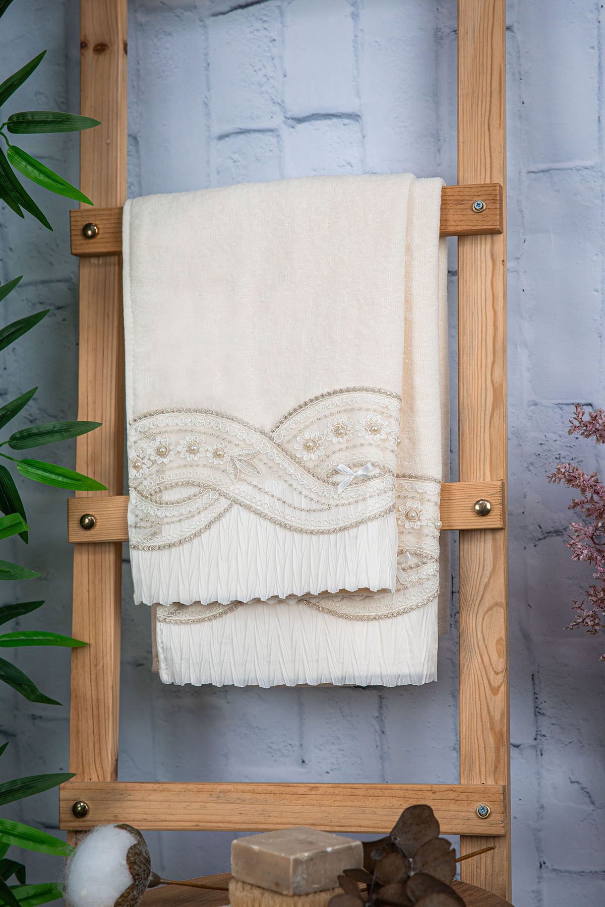 %100 Pamuk Fiyonk Güpürlü Çeyizlik 2li Havlu 50x90 - Krem %100 Pamuk Fiyonk Güpürlü Çeyizlik 2li Havlu 50x90 - Krem