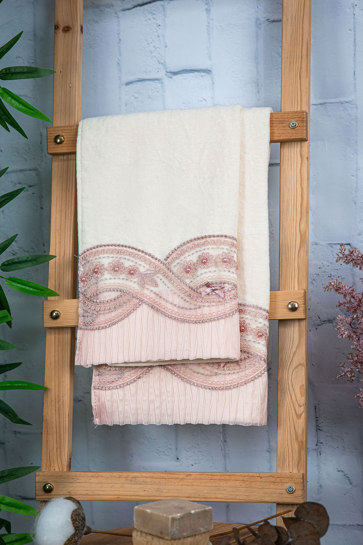 %100 Pamuk Fiyonk Güpürlü Çeyizlik 2li Havlu 50x90 - Pudra %100 Pamuk Fiyonk Güpürlü Çeyizlik 2li Havlu 50x90 - Pudra