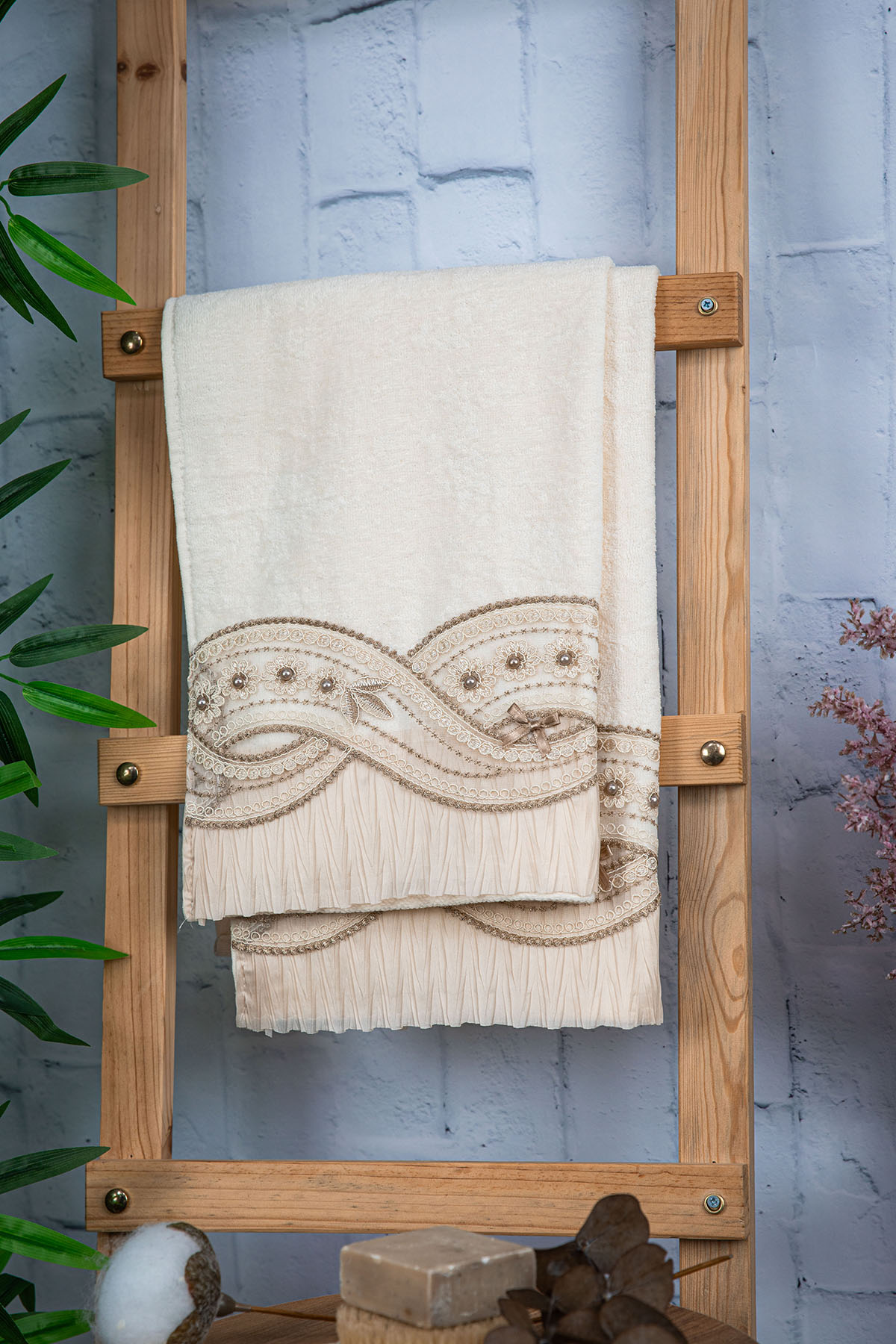 %100 Pamuk Fiyonk Güpürlü Çeyizlik 2li Havlu 50x90 - Vizon %100 Pamuk Fiyonk Güpürlü Çeyizlik 2li Havlu 50x90 - Vizon