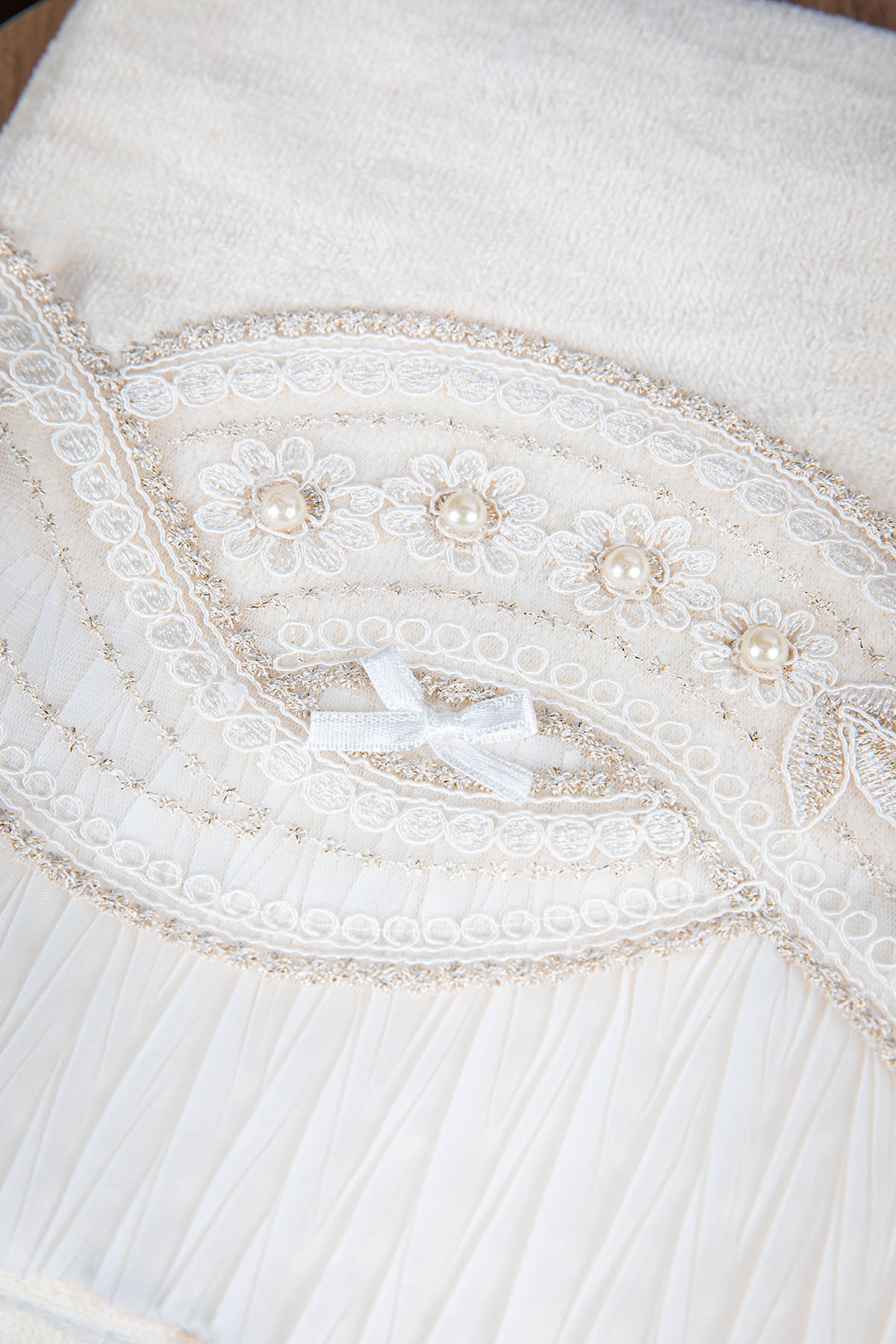 %100 Pamuk Fiyonk Güpürlü Çeyizlik Havlu 50x90 - Krem %100 Pamuk Fiyonk Güpürlü Çeyizlik Havlu 50x90 - Krem