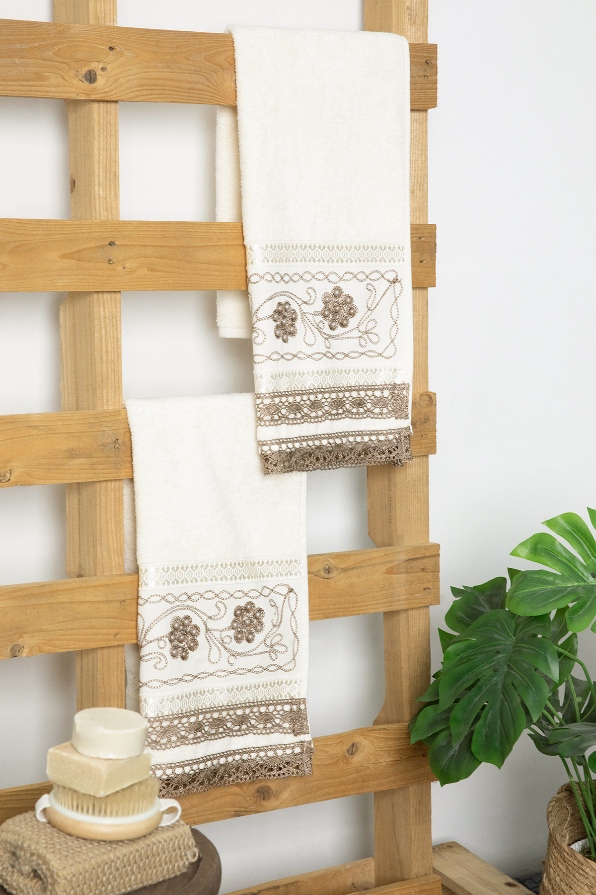 %100 Pamuk Güpürlü Çeyizlik 2li Havlu 50x90 - Kahve %100 Pamuk Güpürlü Çeyizlik 2li Havlu 50x90 - Kahve