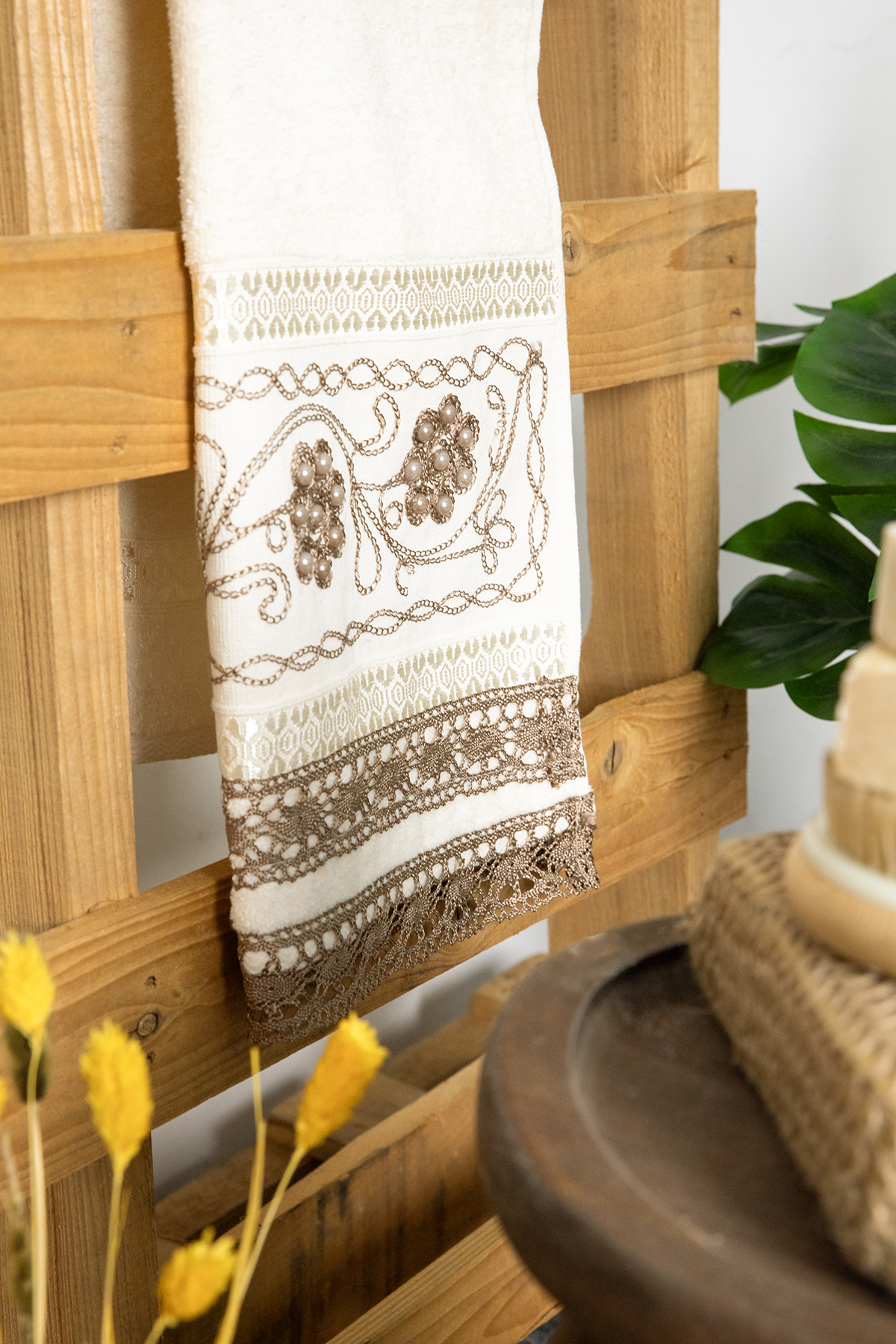 %100 Pamuk Güpürlü Çeyizlik 2li Havlu 50x90 - Kahve %100 Pamuk Güpürlü Çeyizlik 2li Havlu 50x90 - Kahve