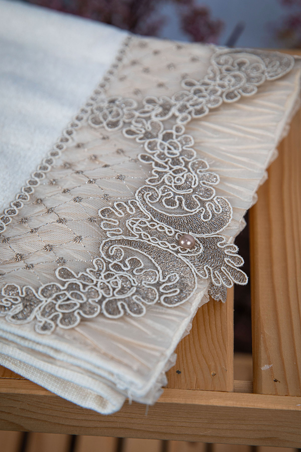 %100 Pamuk İnci Güpürlü Çeyizlik 2li Havlu 50x90 - Vizon %100 Pamuk İnci Güpürlü Çeyizlik 2li Havlu 50x90 - Vizon