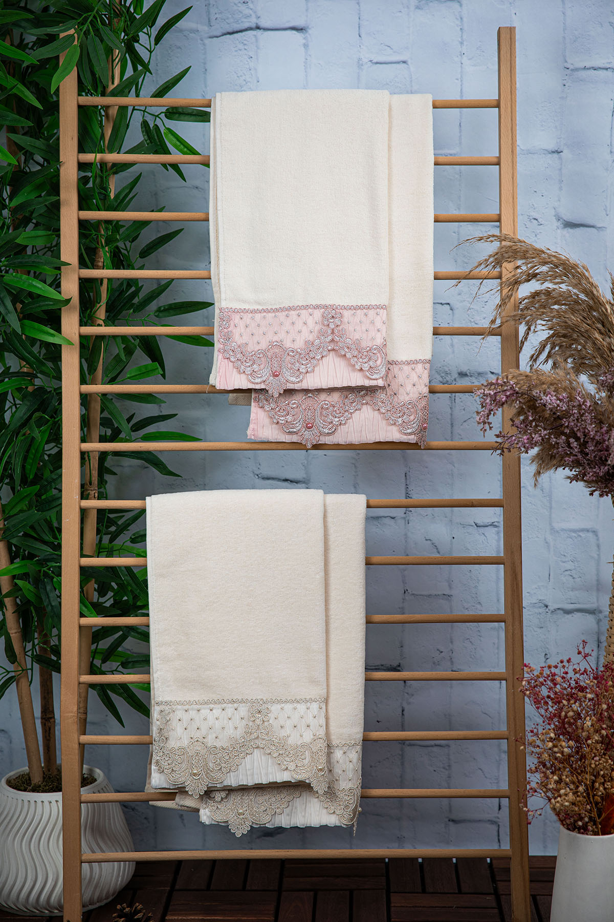 %100 Pamuk İnci Güpürlü Çeyizlik 4lü Havlu 50x90 - Krem - Pudra %100 Pamuk İnci Güpürlü Çeyizlik 4lü Havlu 50x90 - Krem - Pudra