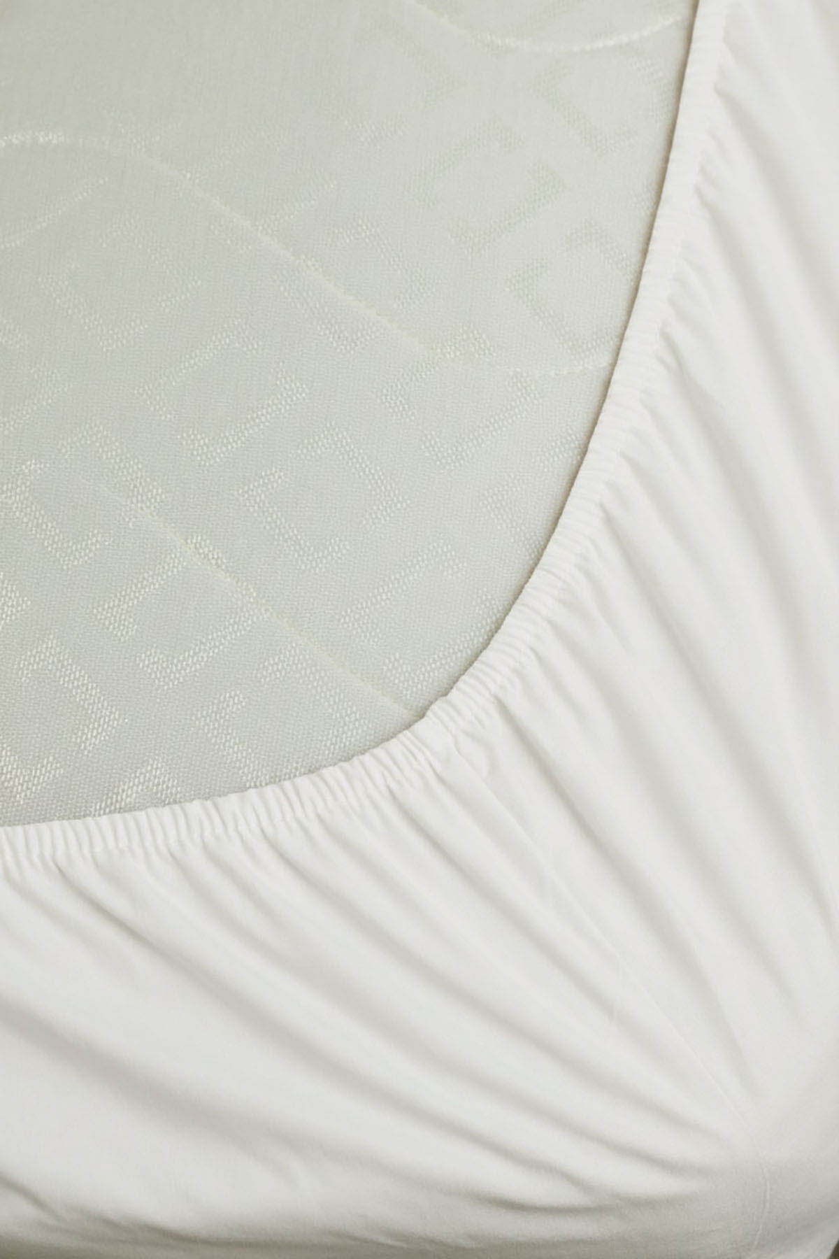 %100 Pamuk Ranforce Premium Tek Kişilik Lastikli Çarşaf - Krem %100 Pamuk Ranforce Premium Tek Kişilik Lastikli Çarşaf - Krem