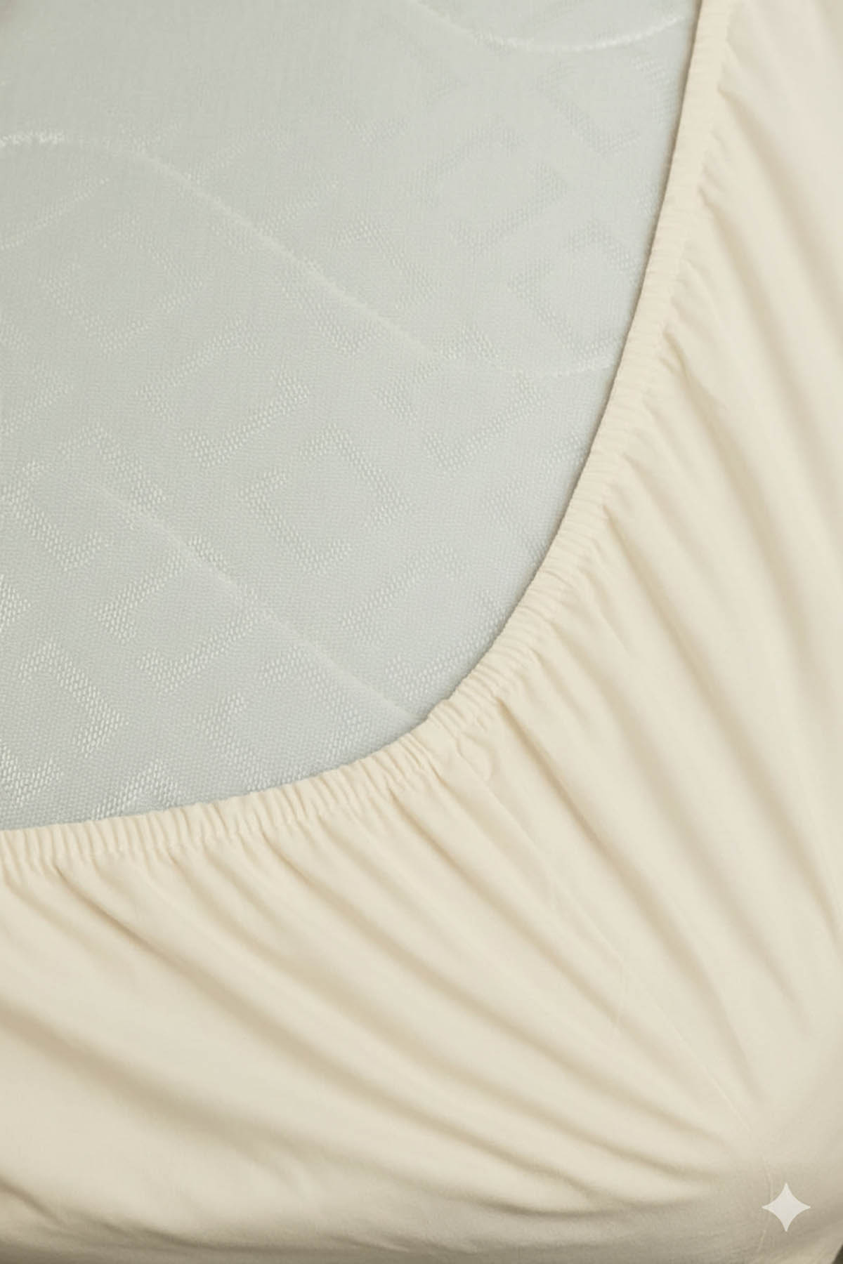 %100 Pamuk Ranforce Premium Tek Kişilik Plus Lastikli Çarşaf - Krem %100 Pamuk Ranforce Premium Tek Kişilik Plus Lastikli Çarşaf - Krem