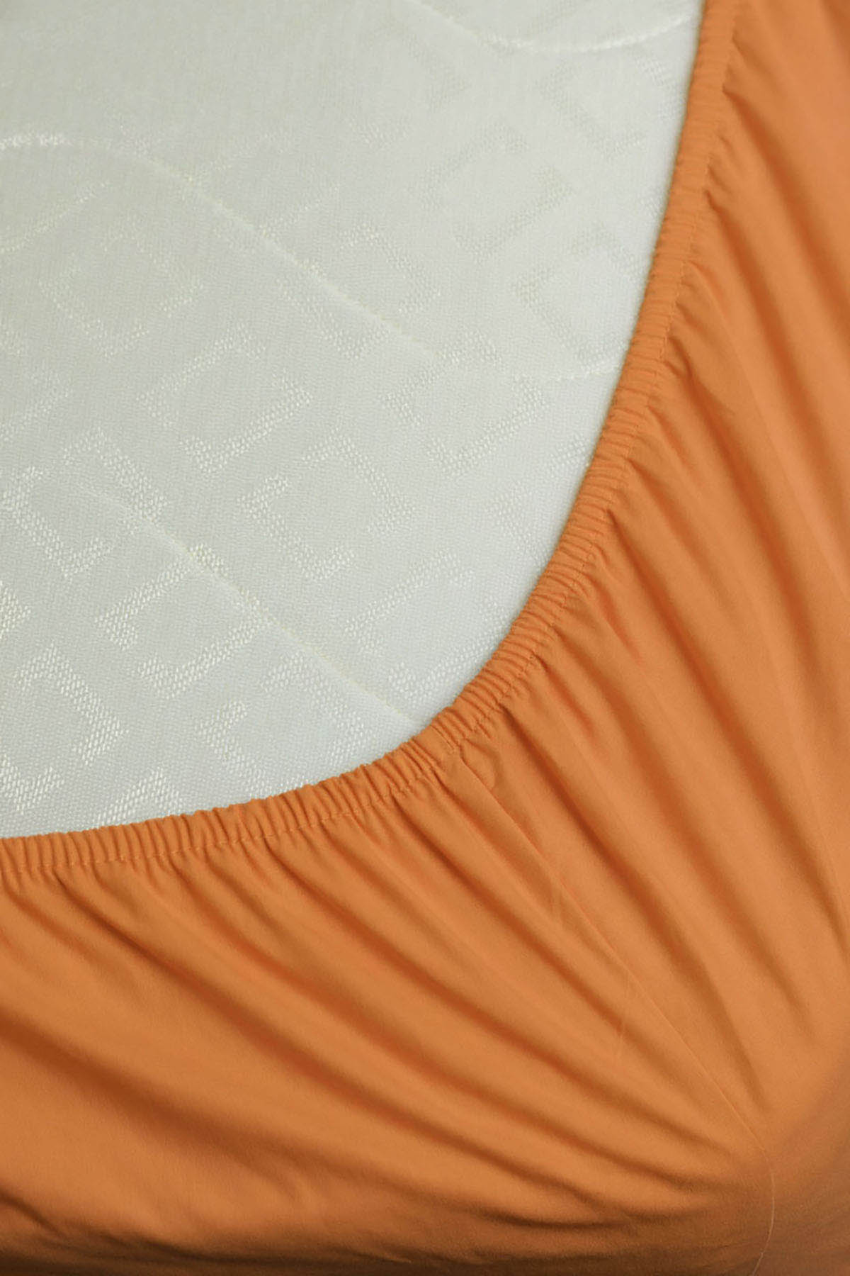 %100 Pamuk Ranforce Premium Tek Kişilik Plus Lastikli Çarşaf - Turuncu %100 Pamuk Ranforce Premium Tek Kişilik Plus Lastikli Çarşaf - Turuncu