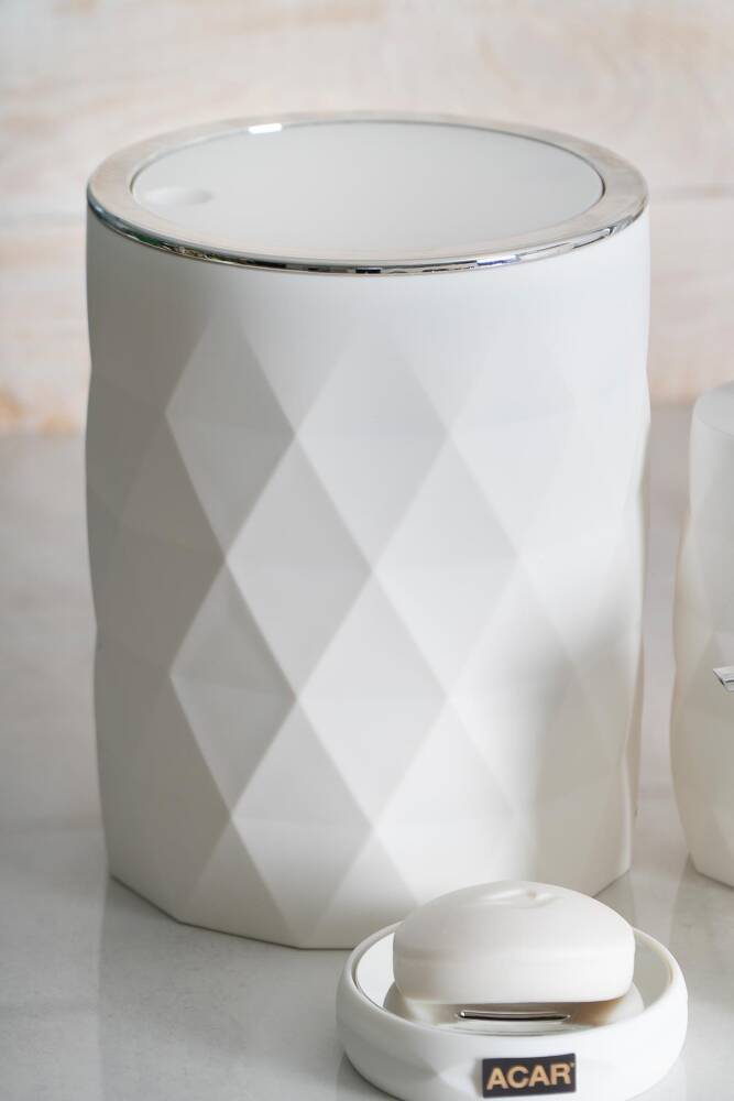 Acar Astoria Baklava Desen 5 Parça Banyo Seti - Beyaz AKR-06468 Acar Astoria Baklava Desen 5 Parça Banyo Seti - Beyaz AKR-06468