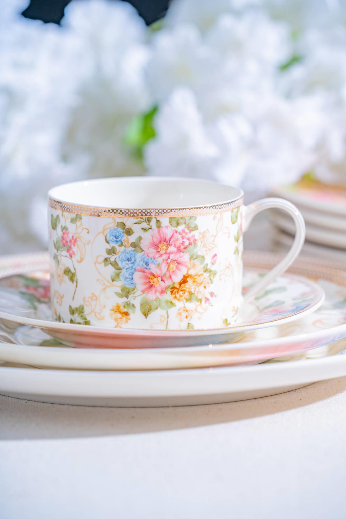 Acar Freya Porselen 6 Kişilik 19 Parça Pasta Seti NCY-07078 Acar Freya Porselen 6 Kişilik 19 Parça Pasta Seti NCY-07078