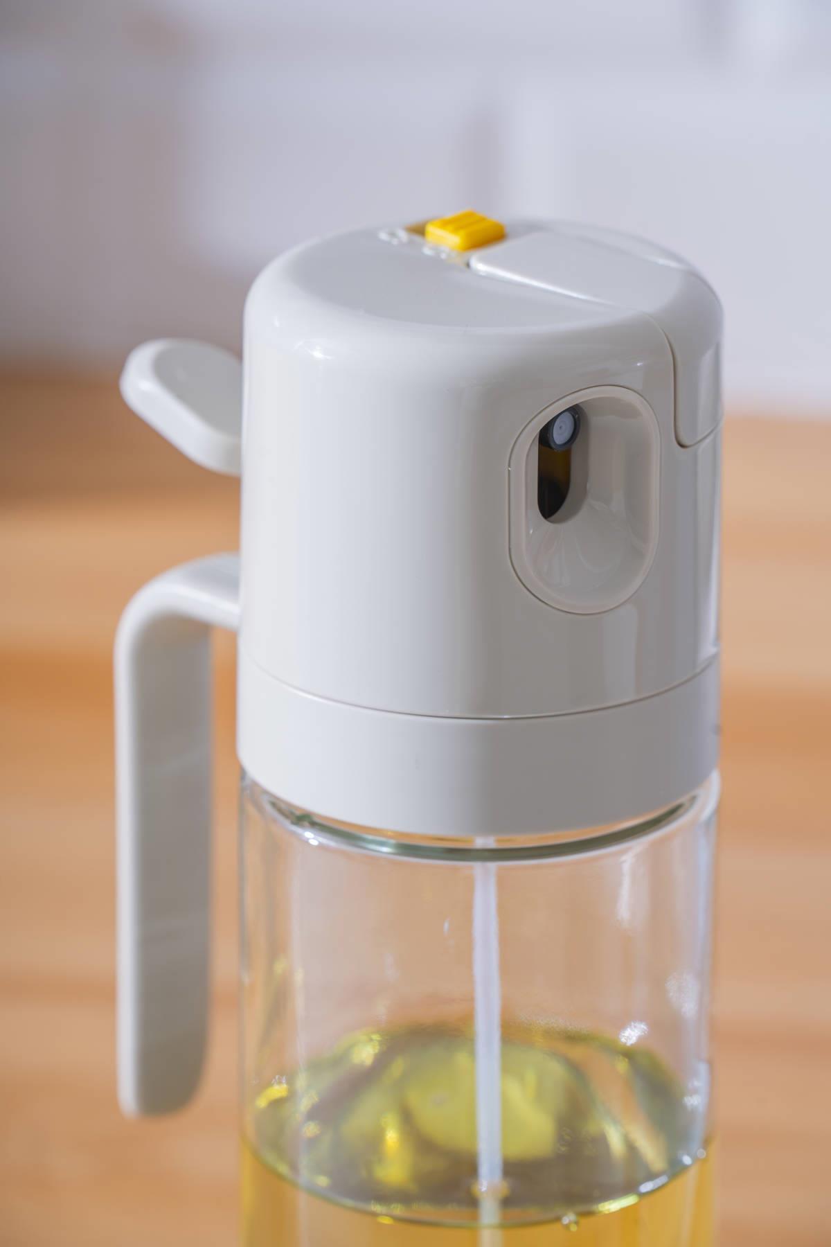 Acar Harlow Kulplu Oval Cam Dökme Yağdanlık 550 ml PNM-08020 Acar Harlow Kulplu Oval Cam Dökme Yağdanlık 550 ml PNM-08020