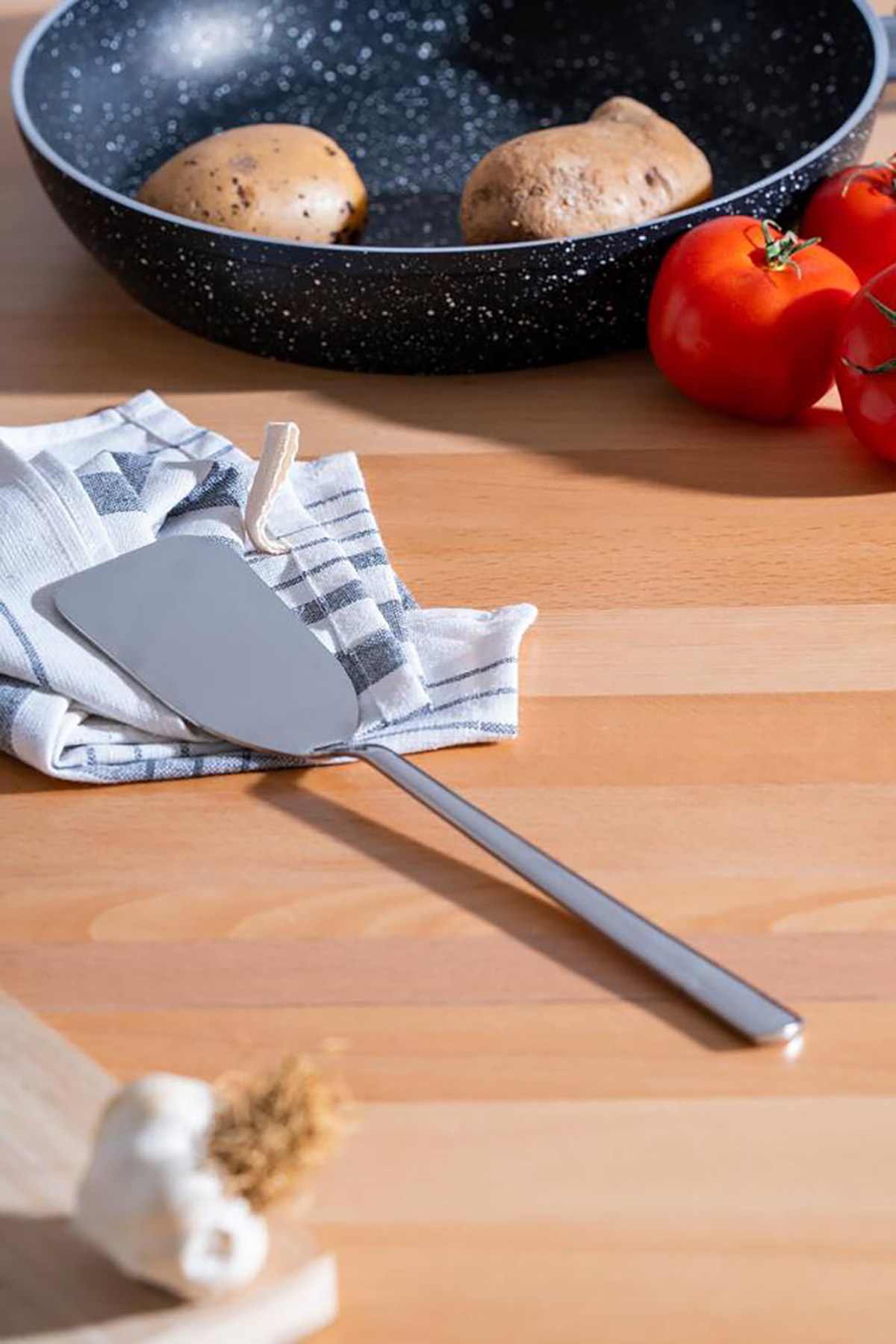 Acar Karat Çelik Servis Spatula - 28 cm YT-016394 Acar Karat Çelik Servis Spatula - 28 cm YT-016394