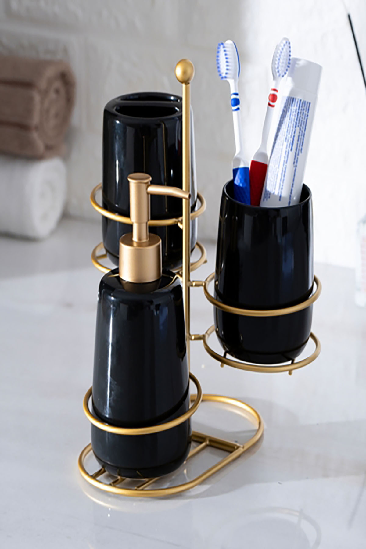 Acar Odeon Armut 3lü Banyo Seti - Gold Siyah BANS-05868 Acar Odeon Armut 3lü Banyo Seti - Gold Siyah BANS-05868