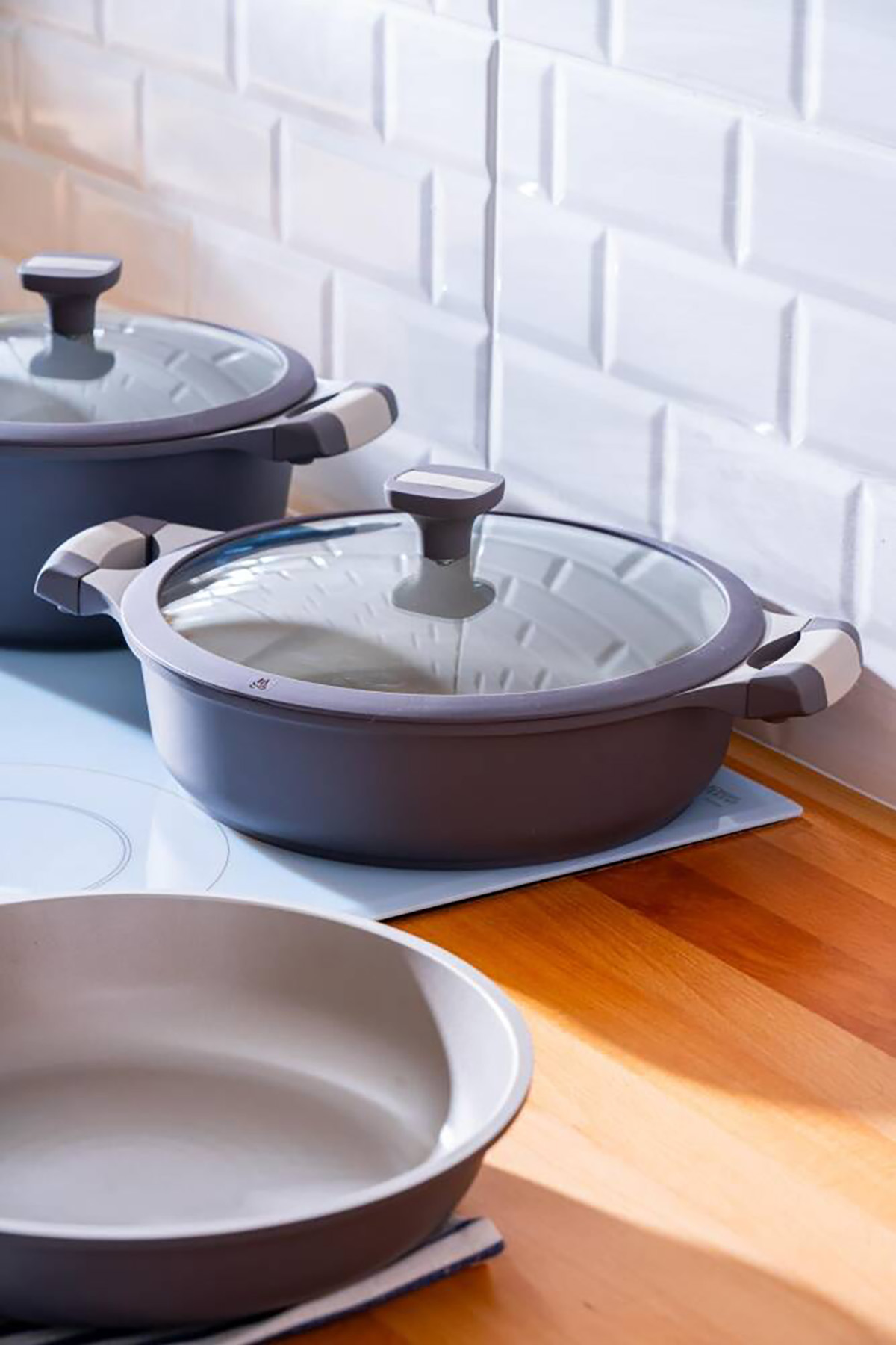 Acar Ultimate Pro 5 Parça Tencere Seti - Antrasit Beyaz BSC-06784 Acar Ultimate Pro 5 Parça Tencere Seti - Antrasit Beyaz BSC-06784