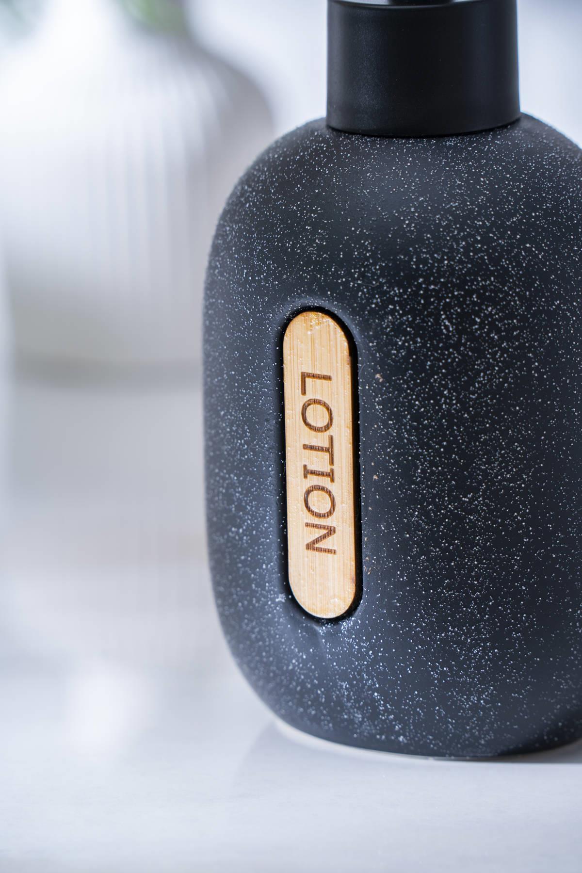 Acar Vega Lotion yuvarlak Sıvı Sabunluk 18 cm - Siyah SABJ-06983 Acar Vega Lotion yuvarlak Sıvı Sabunluk 18 cm - Siyah SABJ-06983