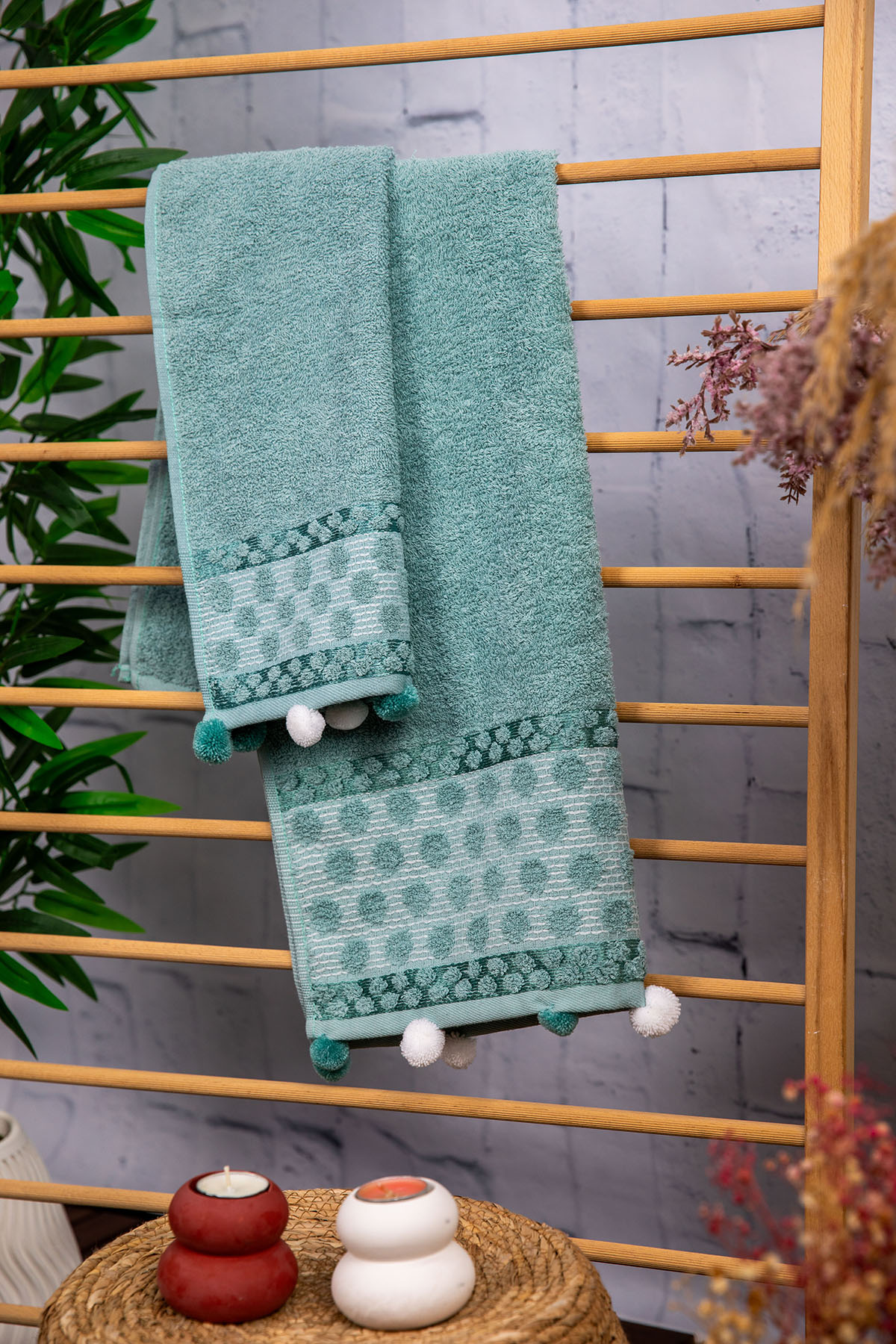 Bella Ponponlu 2'li El Yüz Havlusu - Yeşil Bella Ponponlu 2'li El Yüz Havlusu - Yeşil