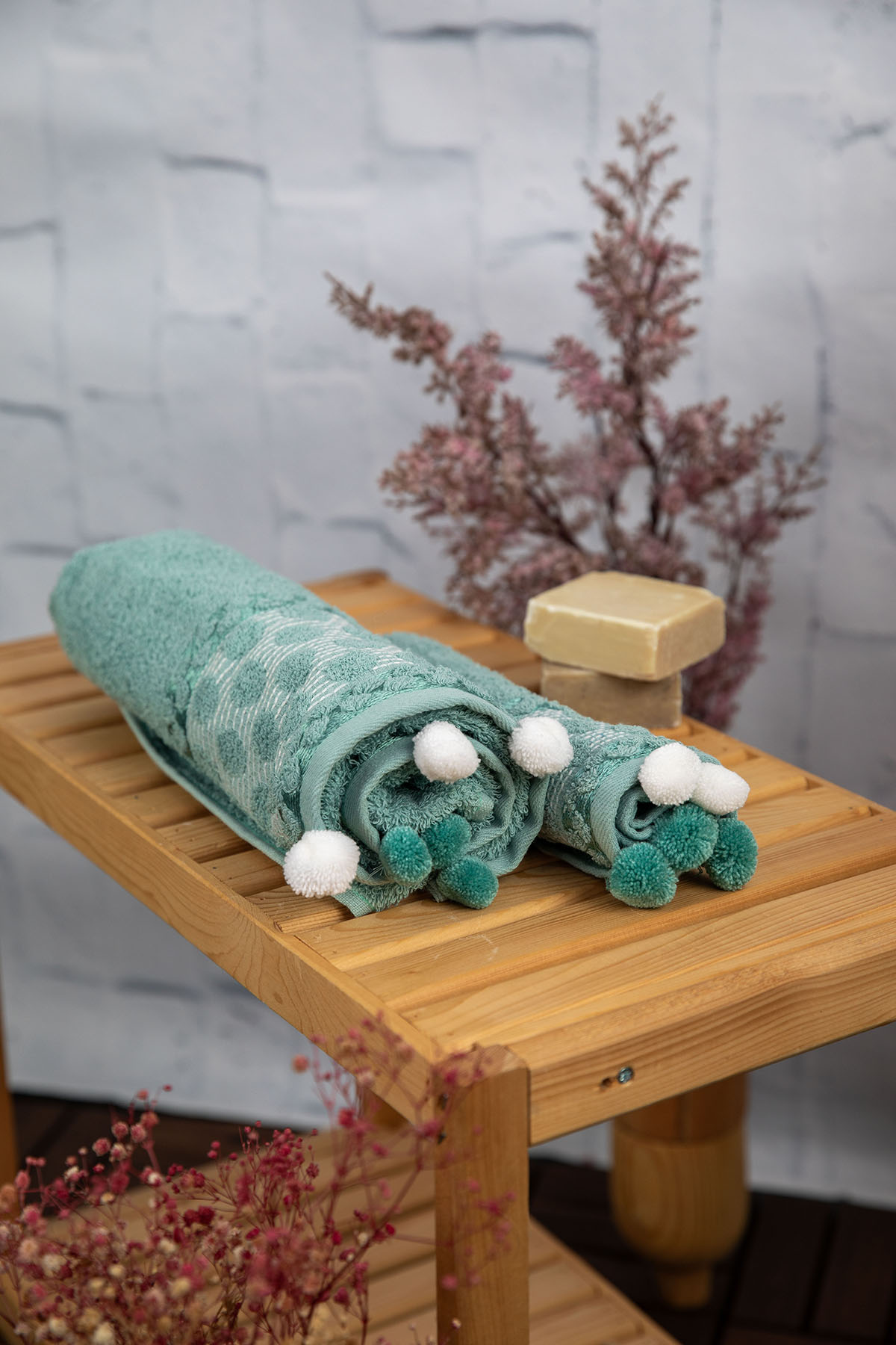 Bella Ponponlu 2'li El Yüz Havlusu - Yeşil Bella Ponponlu 2'li El Yüz Havlusu - Yeşil