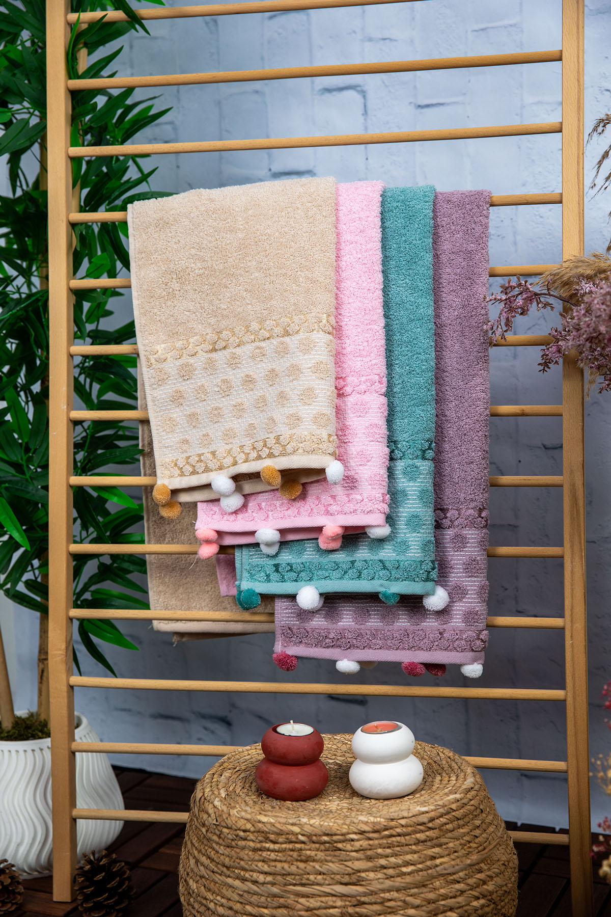 Bella Ponponlu 4'lü Yüz Havlusu 50x90