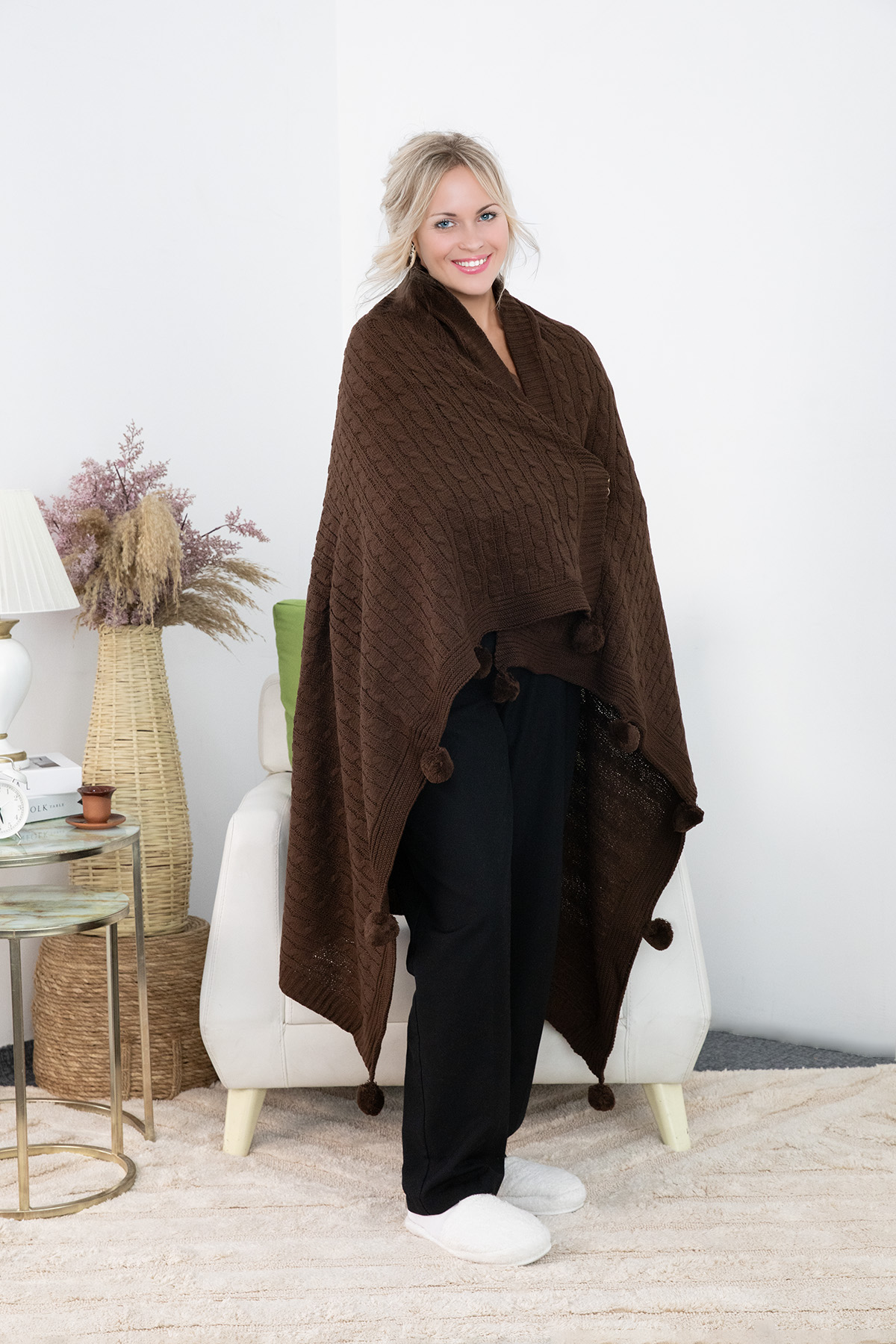 Biocotton Triko Ponponlu Tv Battaniyesi - Kahveren Biocotton Triko Ponponlu Tv Battaniyesi - Kahveren