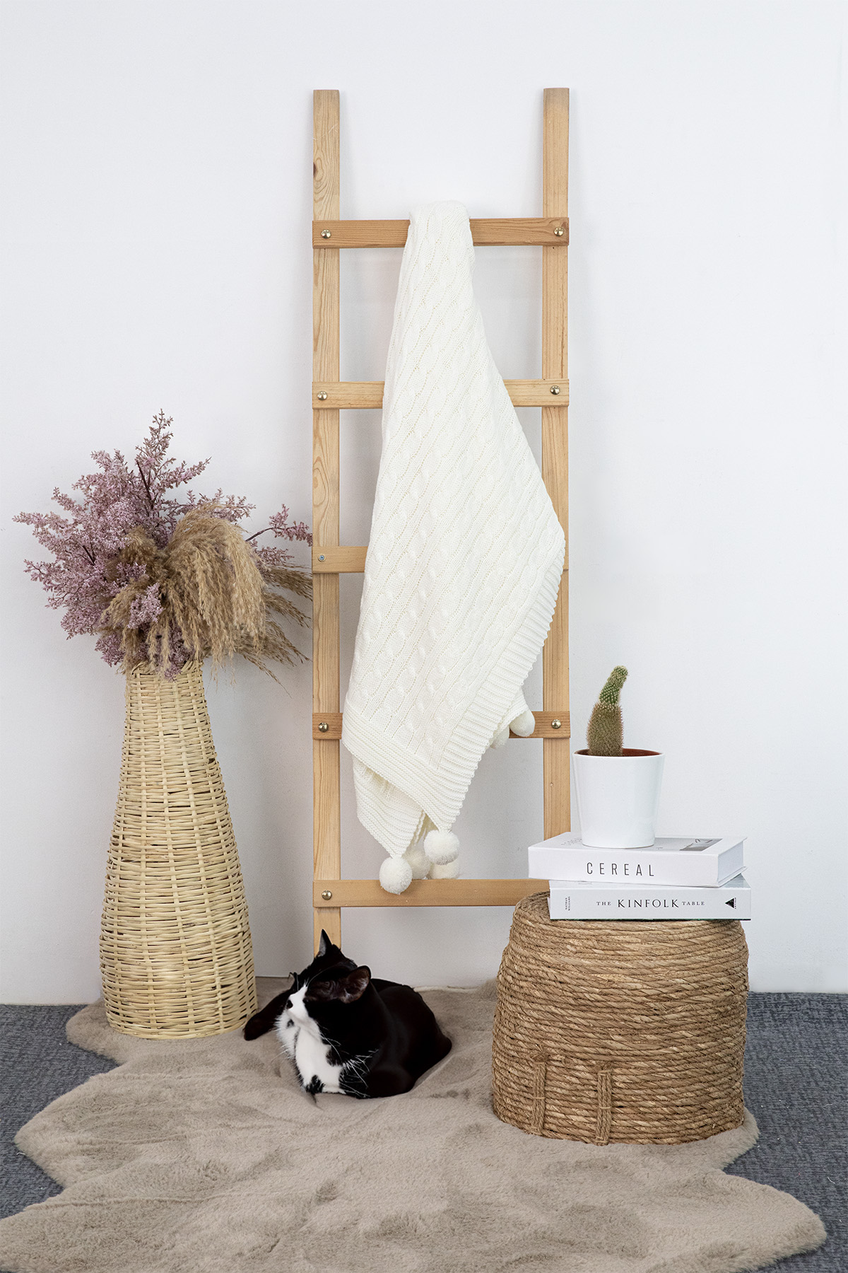 Biocotton Triko Ponponlu Tv Battaniyesi - Krem Biocotton Triko Ponponlu Tv Battaniyesi - Krem