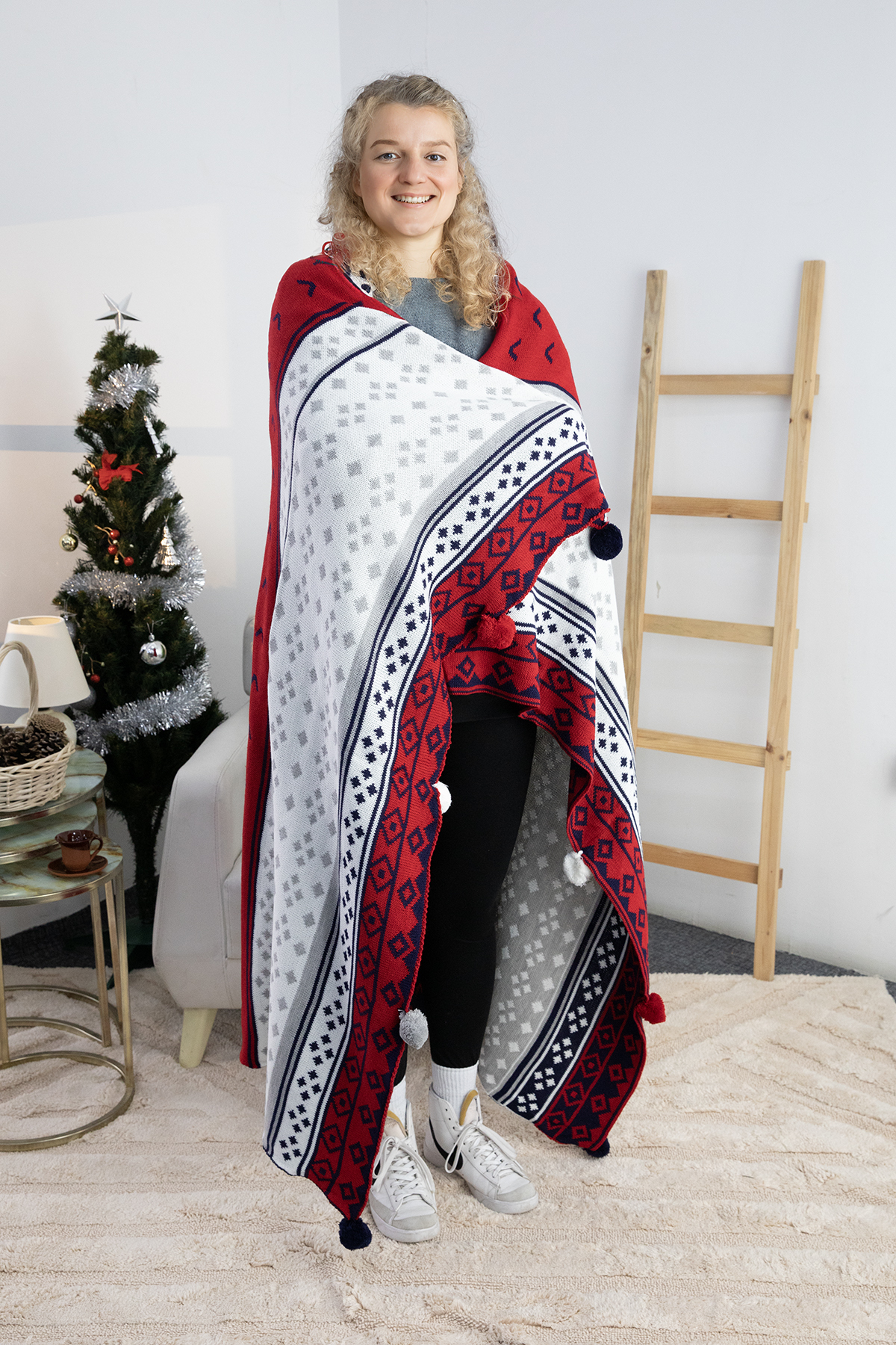 Biocotton Triko Ponponlu Örgü Tv Battaniyesi - Lacivert Biocotton Triko Ponponlu Örgü Tv Battaniyesi - Lacivert