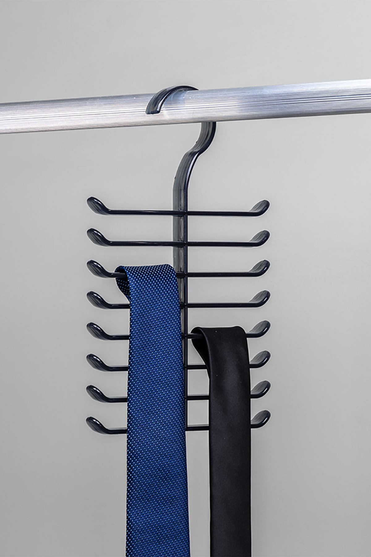 DecoBella Renkli Kravat Askısı 50833 - Beyaz