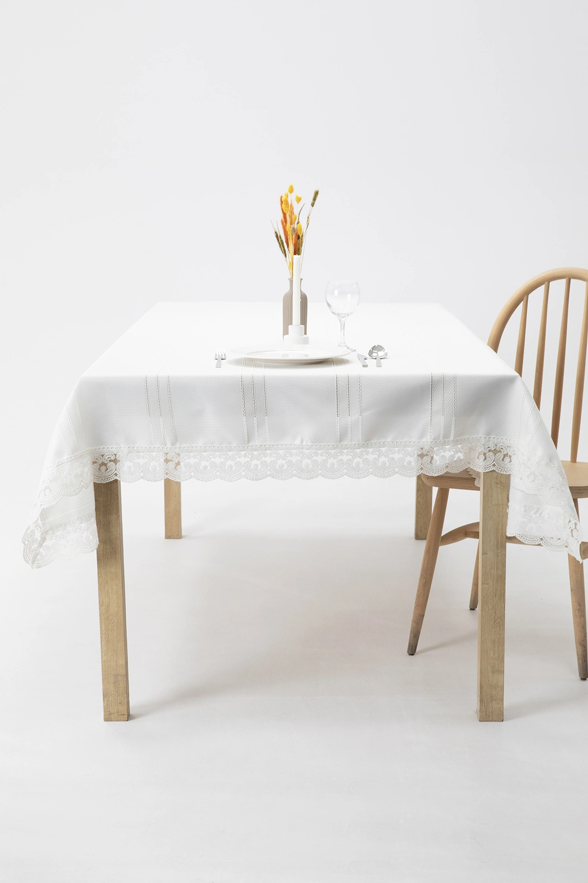 Defne Leke Tutmaz Masa Örtüsü 160x220 - Krem Defne Leke Tutmaz Masa Örtüsü 160x220 - Krem