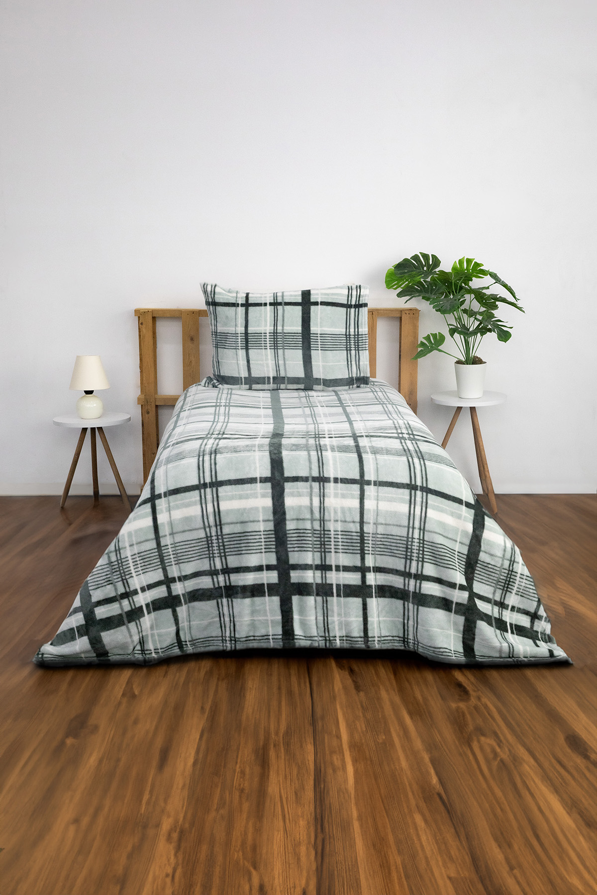 Favora 2 Parça Woolly Tek Kişilik Yatak Örtüsü Set Favora 2 Parça Woolly Tek Kişilik Yatak Örtüsü Set