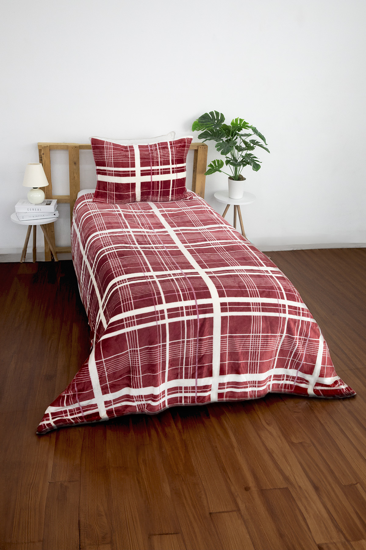 Favora 2 Parça Woolly Tek Kişilik Yatak Örtüsü Set Favora 2 Parça Woolly Tek Kişilik Yatak Örtüsü Set