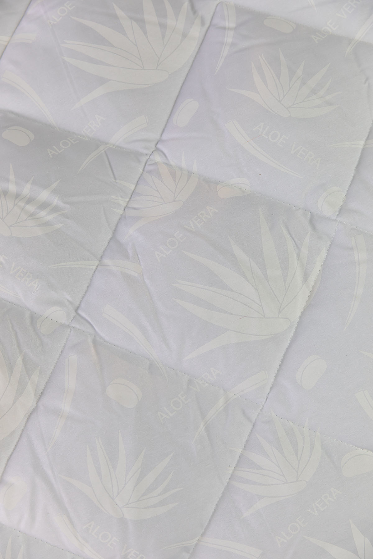 Favora Aloevera Çift Kişilik Yorgan 195x215 Favora Aloevera Çift Kişilik Yorgan 195x215