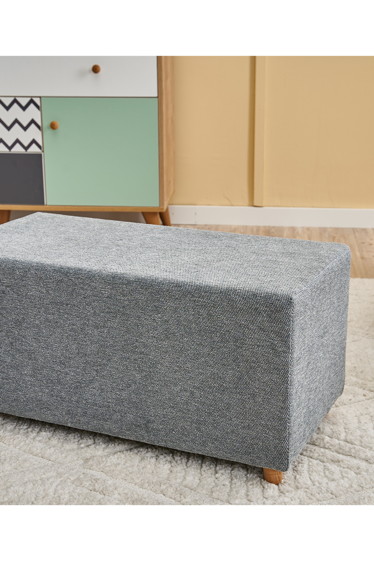 Favora Genma Ahşap Ayaklı Puf - Gri