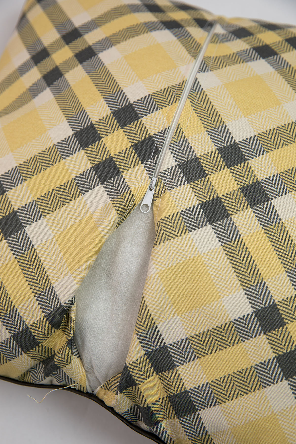 Favora Karelia Kırlent 43x43 cm - Sarı