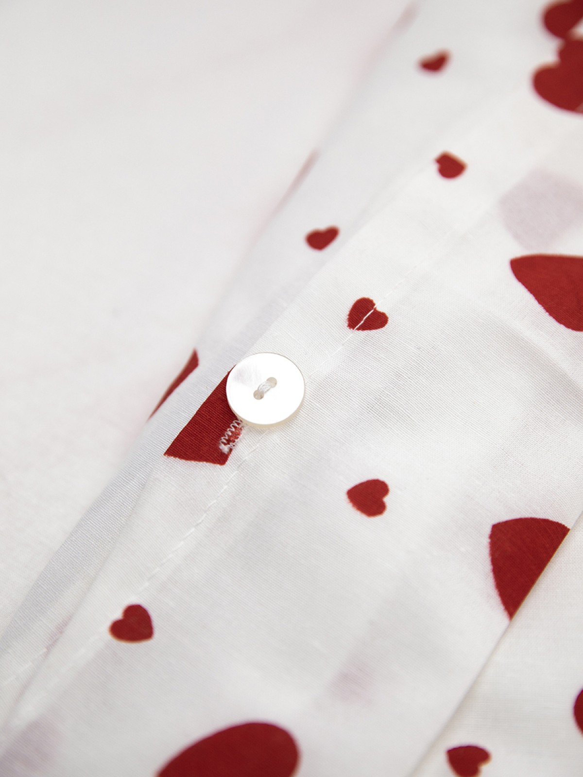 Kırmızı Kalpli Çift Kişilik Nevresim Seti Kırmızı Kalpli Çift Kişilik Nevresim Seti