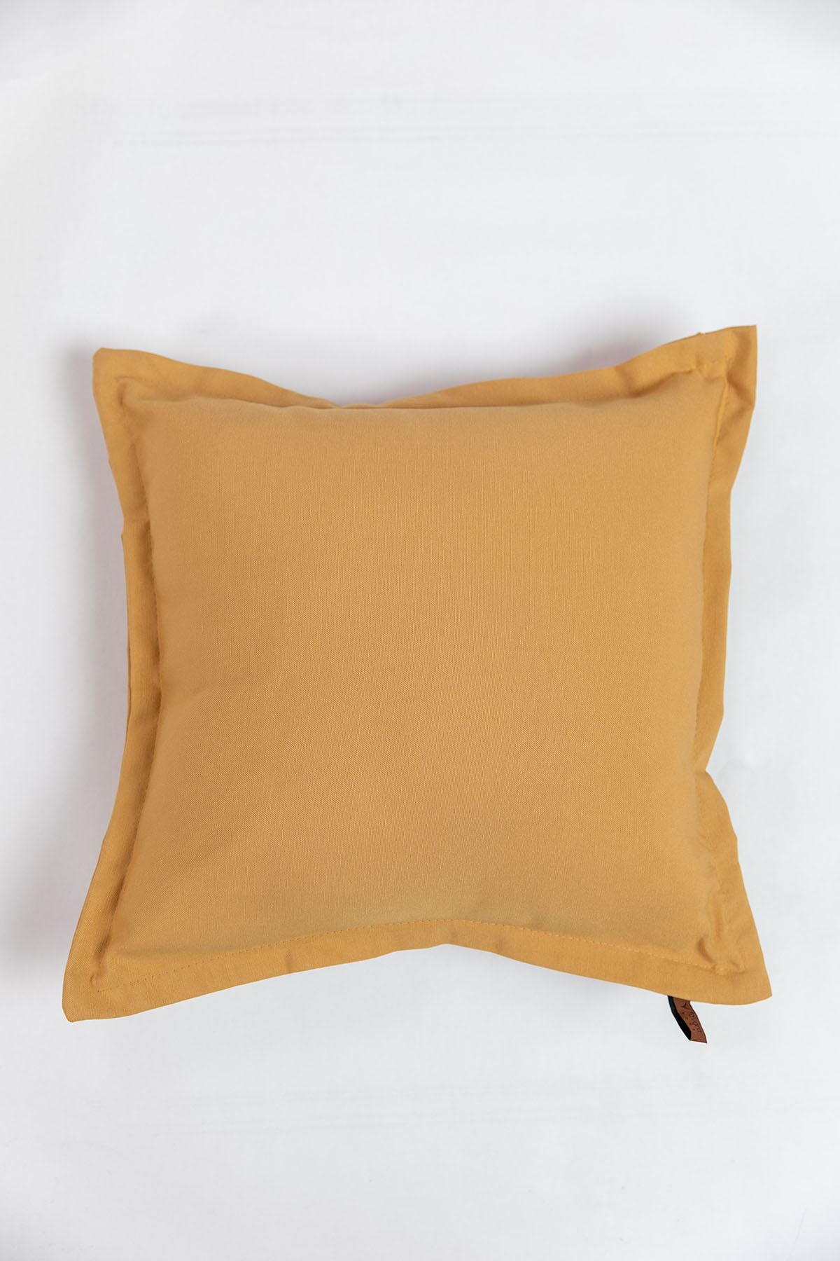 Favora Lino Kırlent 43x43 cm - Sarı Favora Lino Kırlent 43x43 cm - Sarı