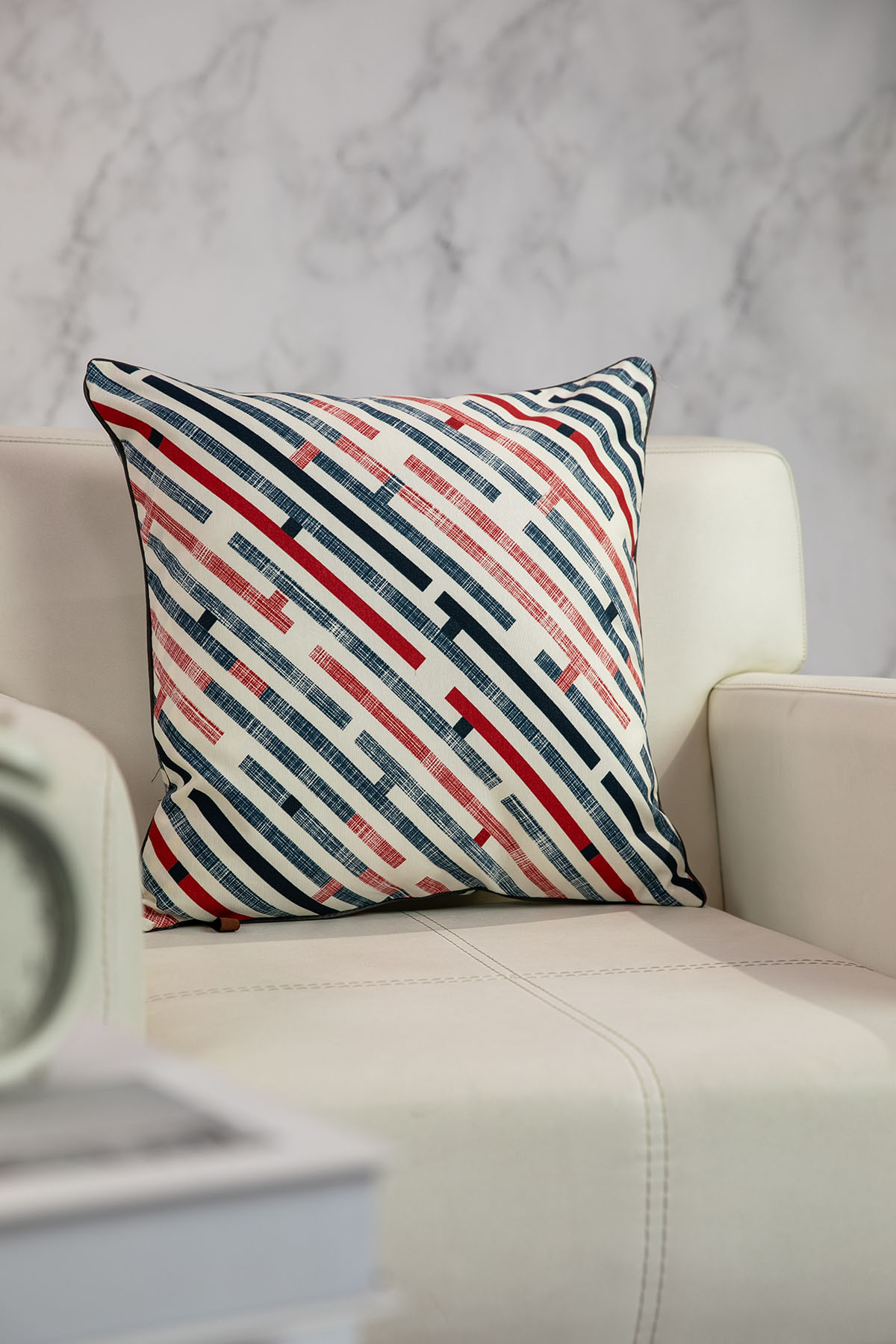 Favora Moderna Kırlent 43x43 cm - Kırmızı