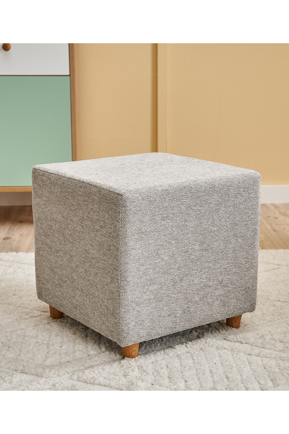 Favora Ranma Ahşap Ayaklı Puf - Bej