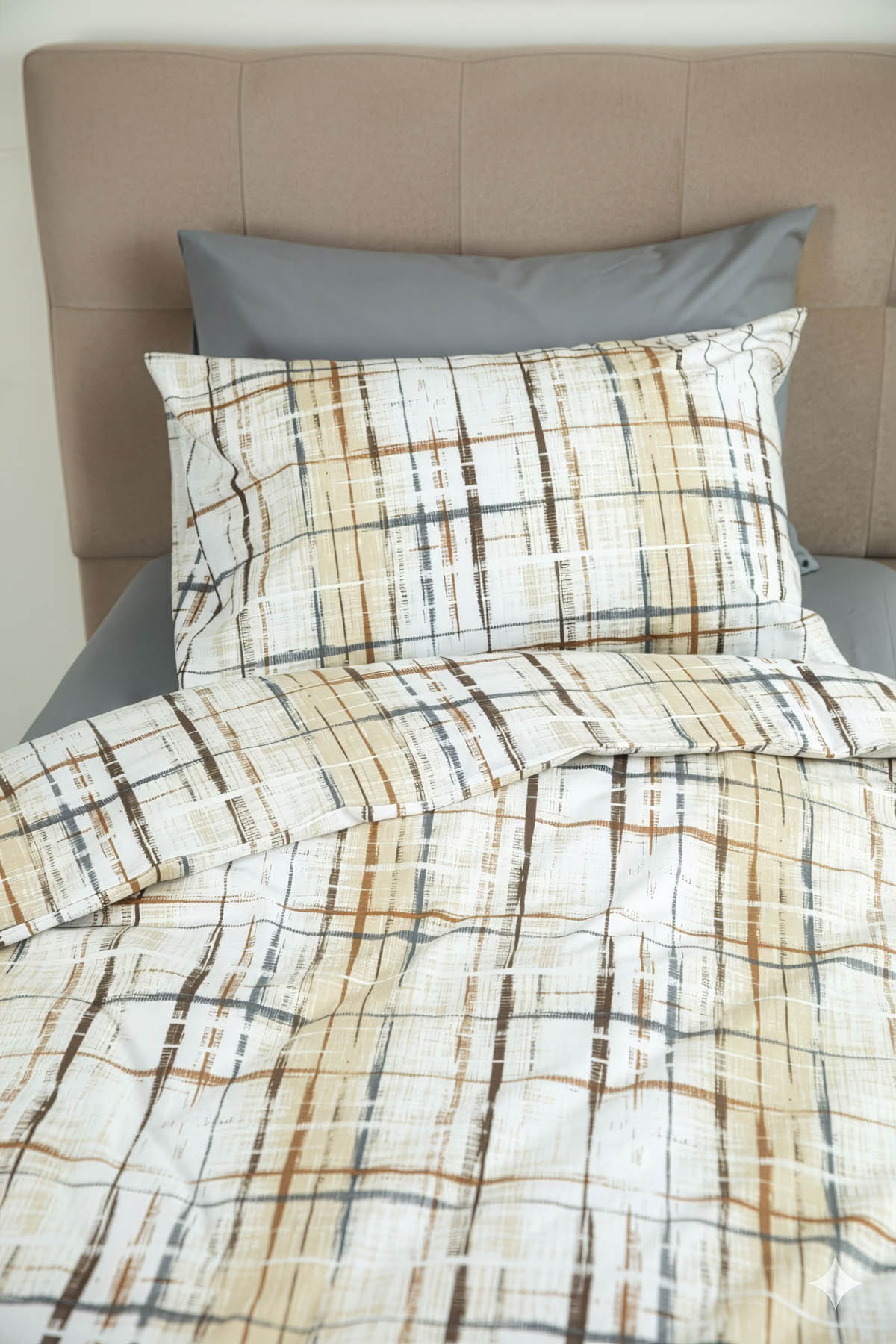 Favora Vilora Lastikli Çarşaflı Tek Kişilik Nevresim Takımı - Kahve