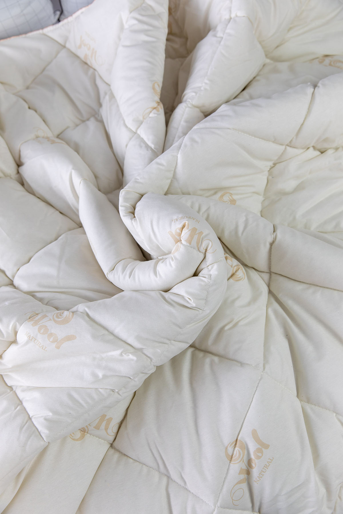 Favora Yün Çift Kişilik Yorgan 195x215 Favora Yün Çift Kişilik Yorgan 195x215