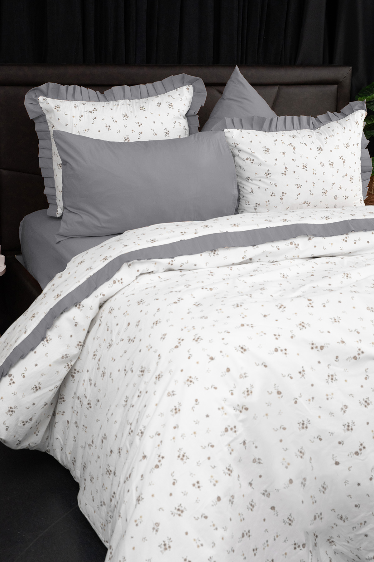 Floria Fırfırlı Çift Kişilik NevresimTakımı-Gri Floria Fırfırlı Çift Kişilik NevresimTakımı-Gri