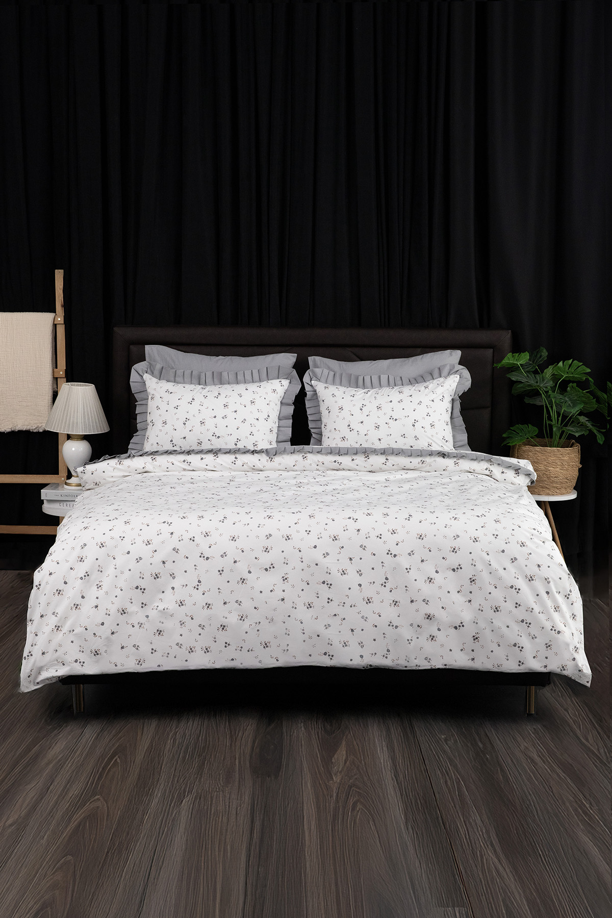 Floria Fırfırlı Çift Kişilik NevresimTakımı-Gri Floria Fırfırlı Çift Kişilik NevresimTakımı-Gri