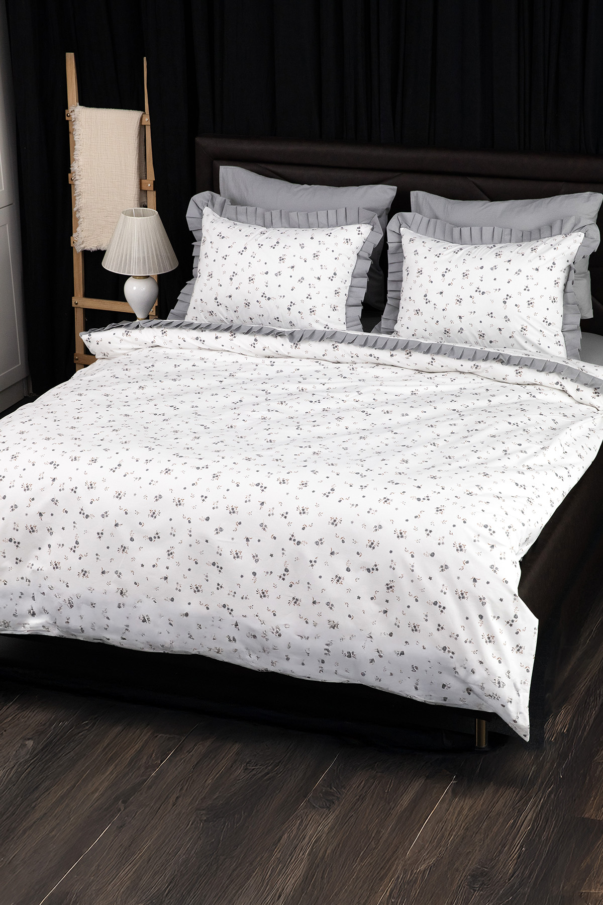 Floria Premium %100 Pamuk Fırfırlı Çift Kişilik Nevresim Takımı - Gri