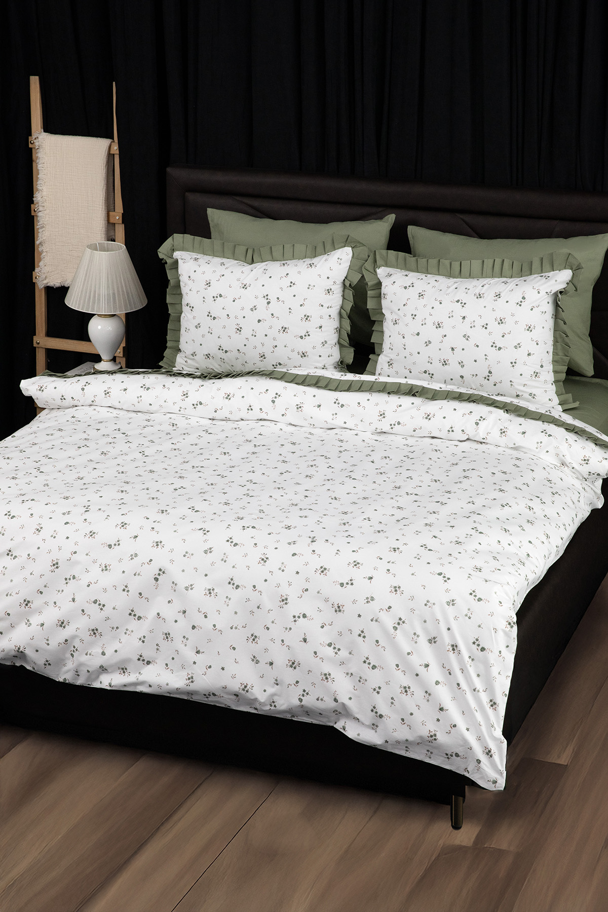Floria Premium %100 Pamuk Fırfırlı Çift Kişilik Nevresim Takımı - Yeşil