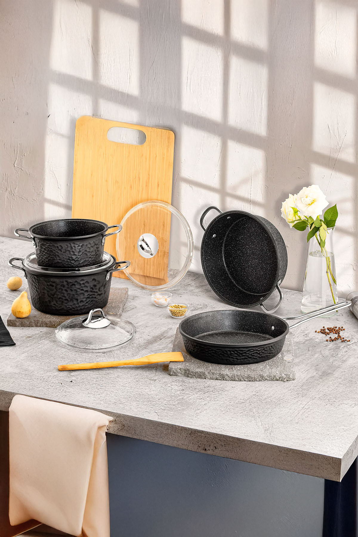 Gülsan Omofo 7 Parça Döküm Tencere Seti Gülsan Omofo 7 Parça Döküm Tencere Seti