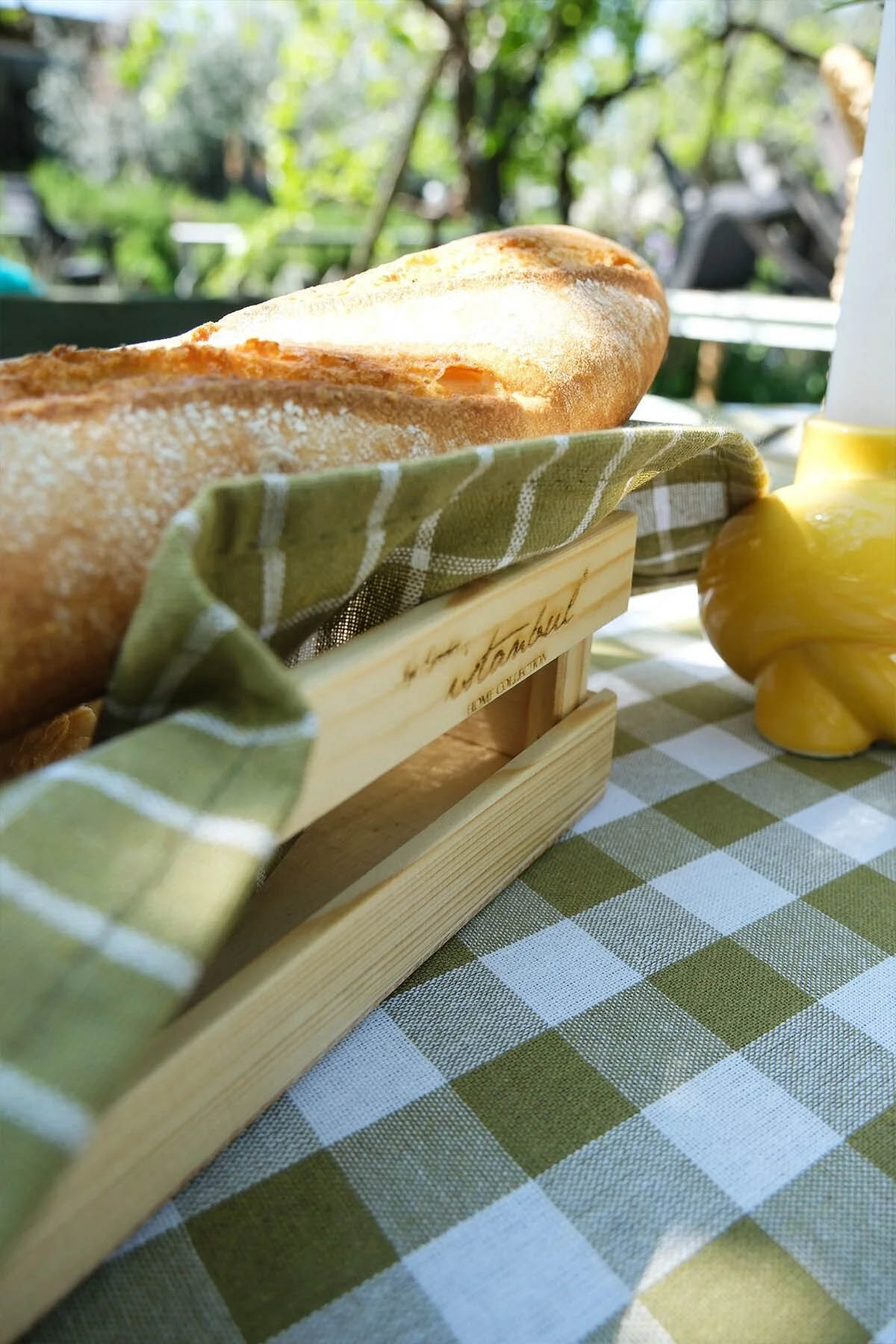 İyi Geceler %100 Pamuklu Happy Days Minimal Doğal Ahşap Ekmek Sepetli Sofra Ve Piknik Seti 7 Parça - Yeşil