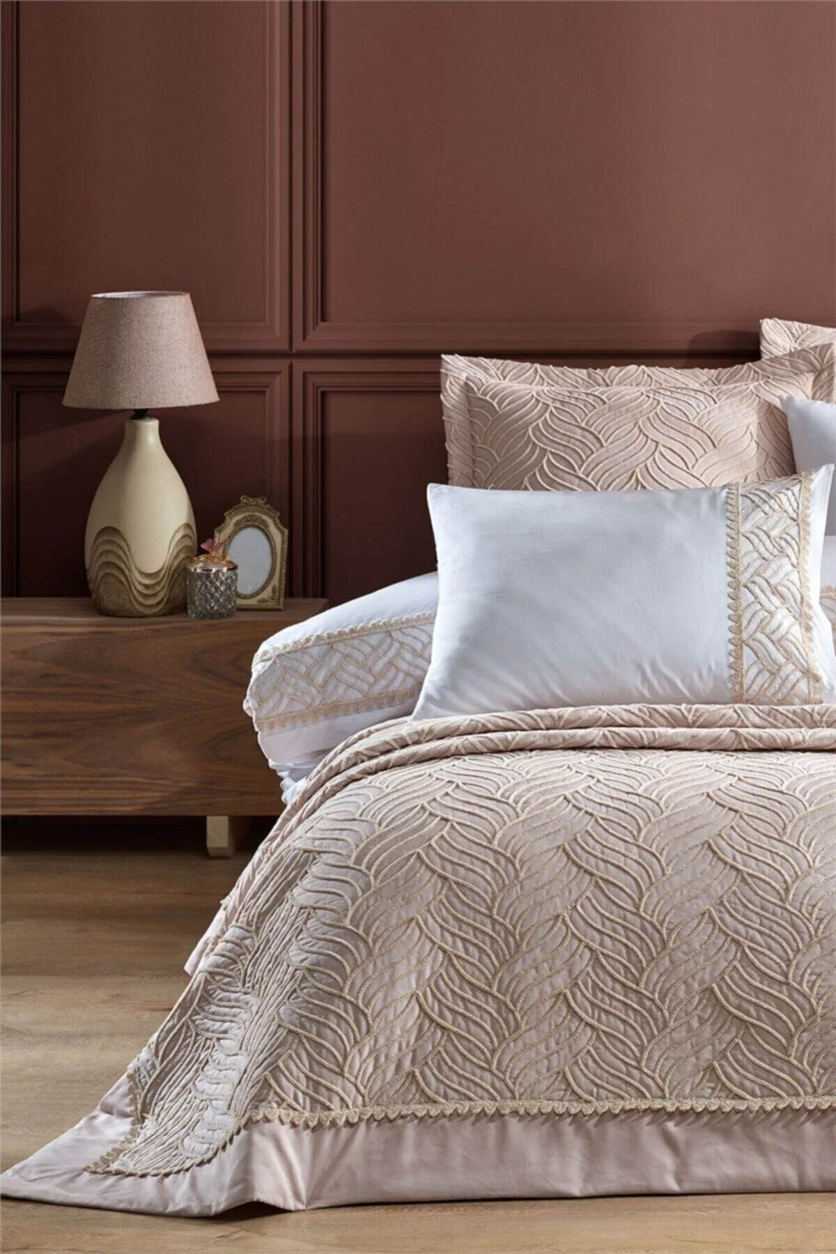 İyi Geceler Tallia Çift Kişilik Yatak Örtüsü - Bej
