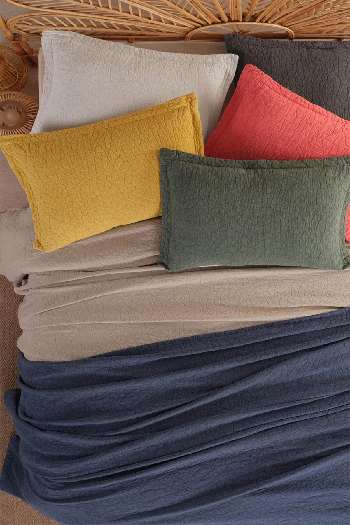 İyi Geceler Zen Stone Çift Kişilik %100 Pamuk Yatak Örtüsü Seti - Hardal