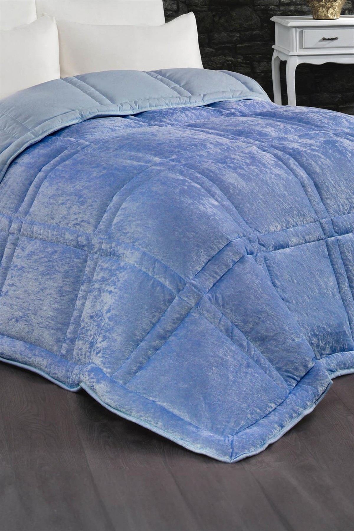 Karen Kadife Çift Kişilik Yorgan 3,5 Kg - Mavi