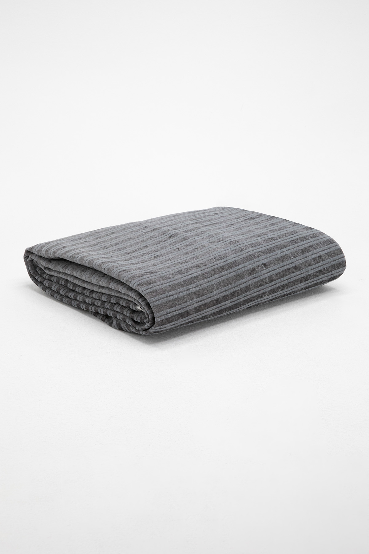 Kaymaz Taban Süngerli Kadife Koltuk 170x210 Antras Kaymaz Taban Süngerli Kadife Koltuk 170x210 Antras