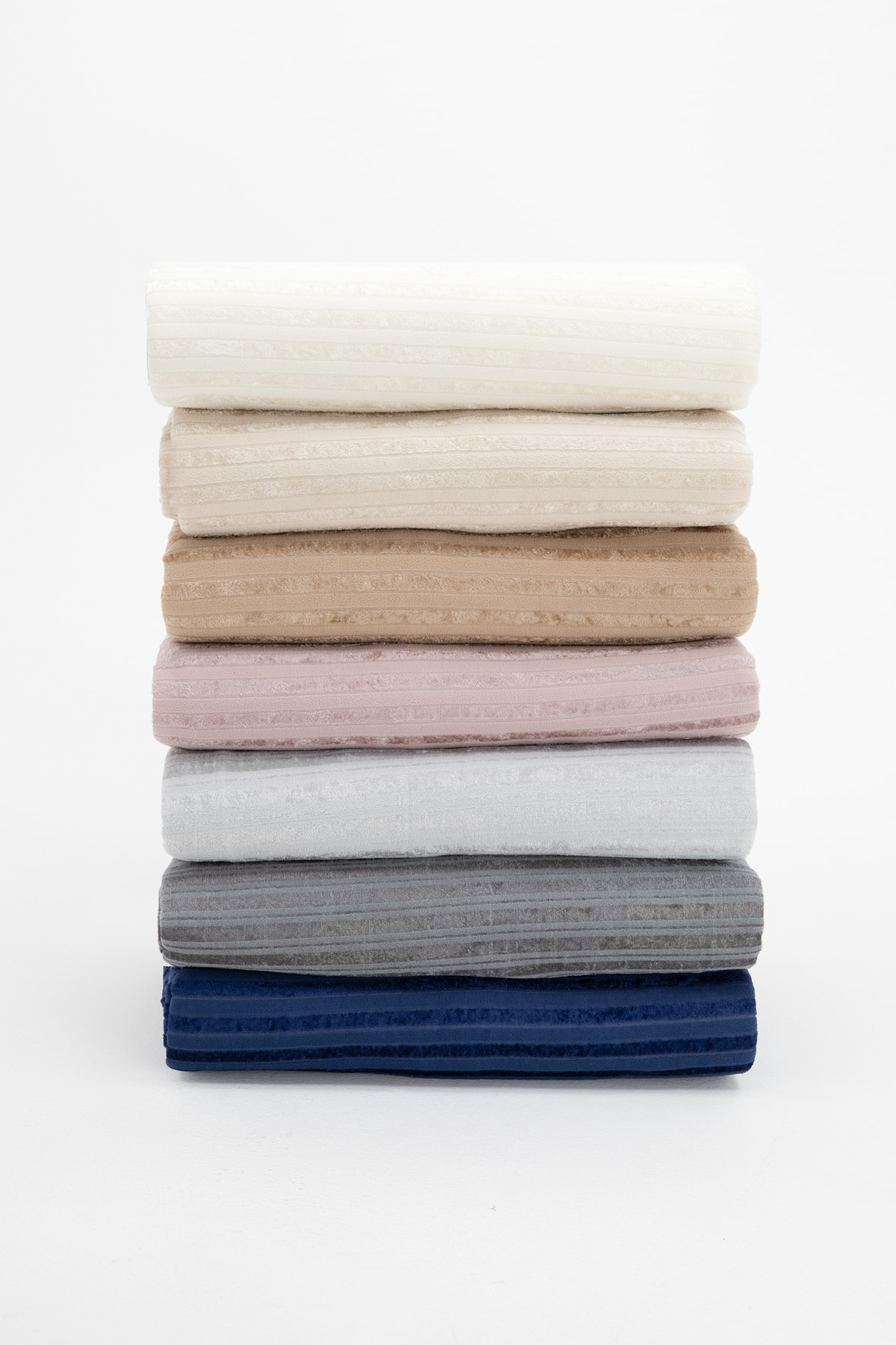 Kaymaz Taban Süngerli Kadife Koltuk 170x210 Antras Kaymaz Taban Süngerli Kadife Koltuk 170x210 Antras