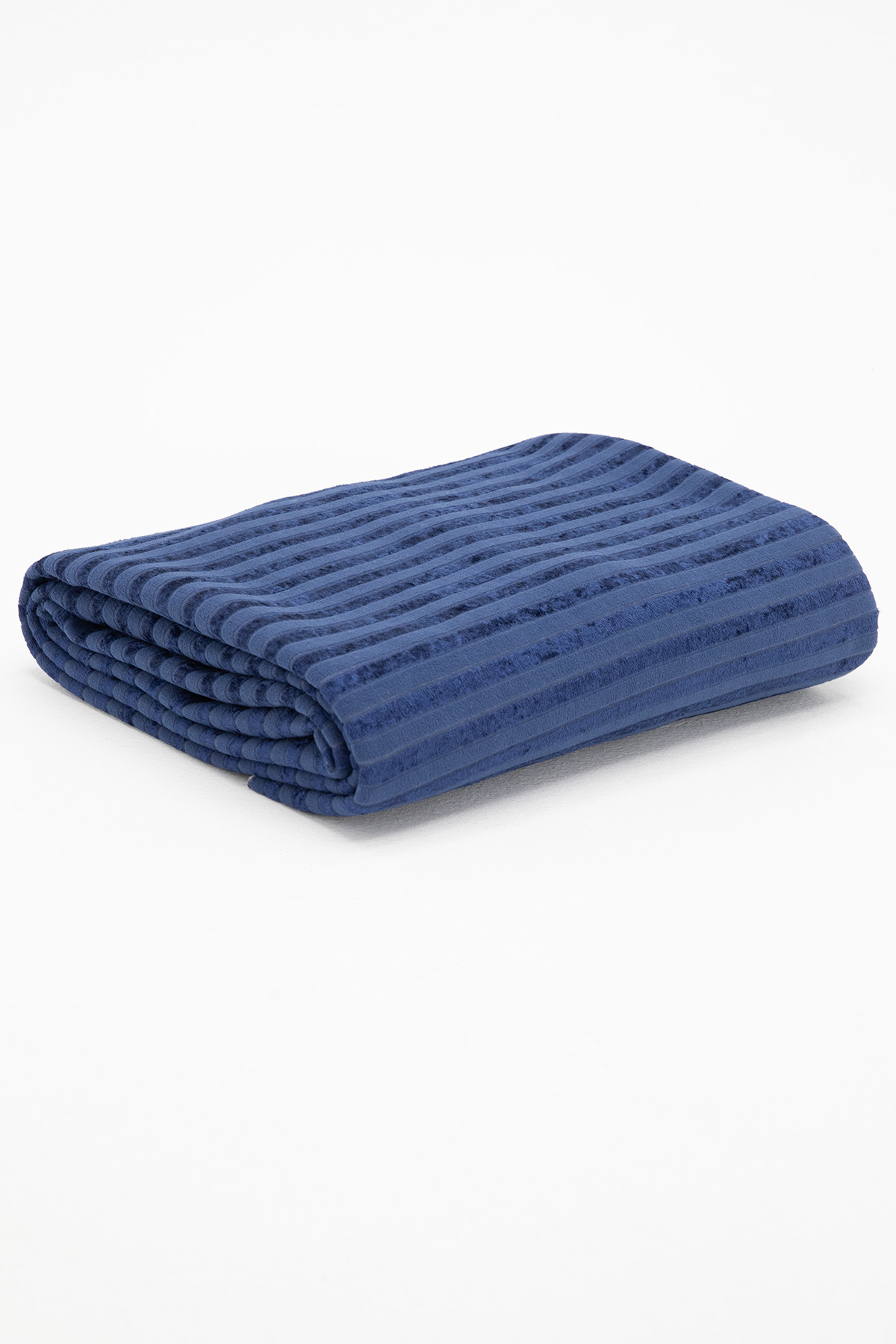 Kaymaz Taban Süngerli Kadife Koltuk 170x210 Lacive Kaymaz Taban Süngerli Kadife Koltuk 170x210 Lacive