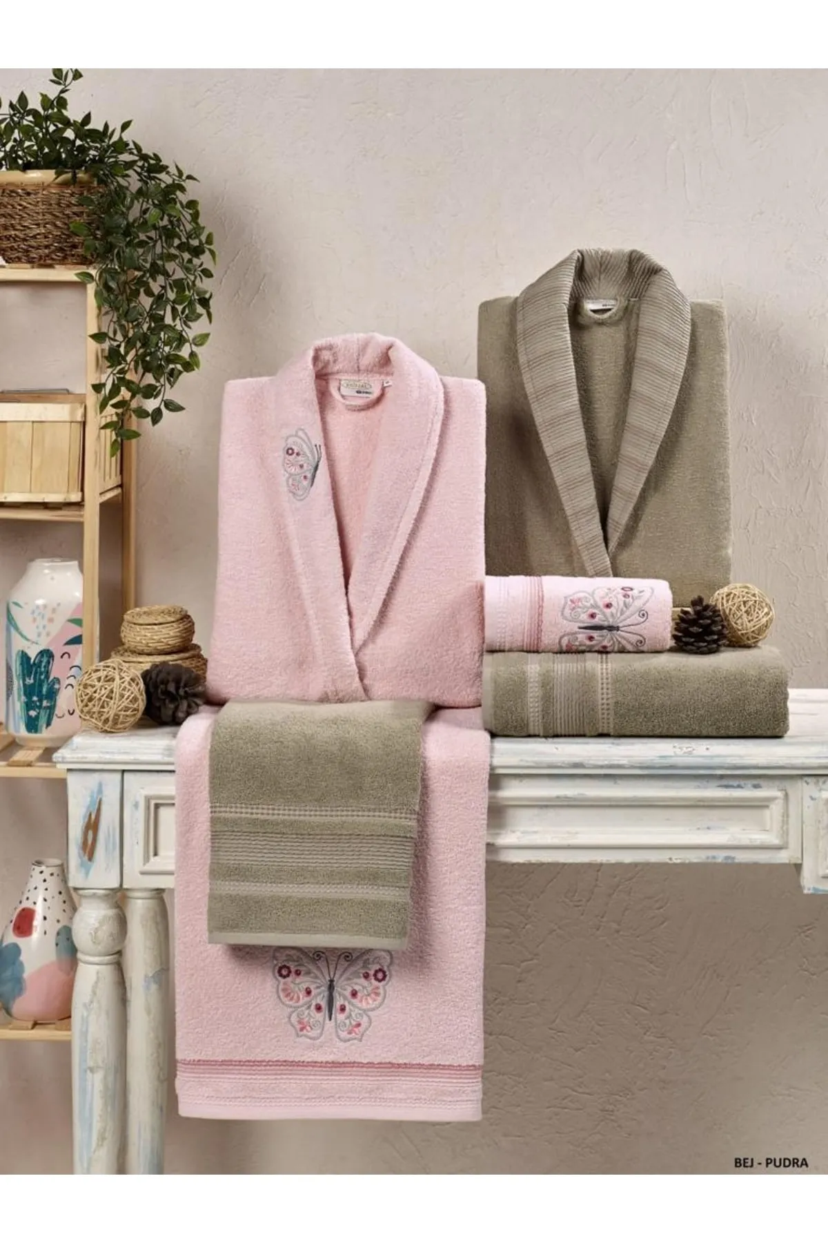 Kristal Soft Cotton Nakışlı 6 Parça Aile Bornoz Takımı Bej - Pudra
